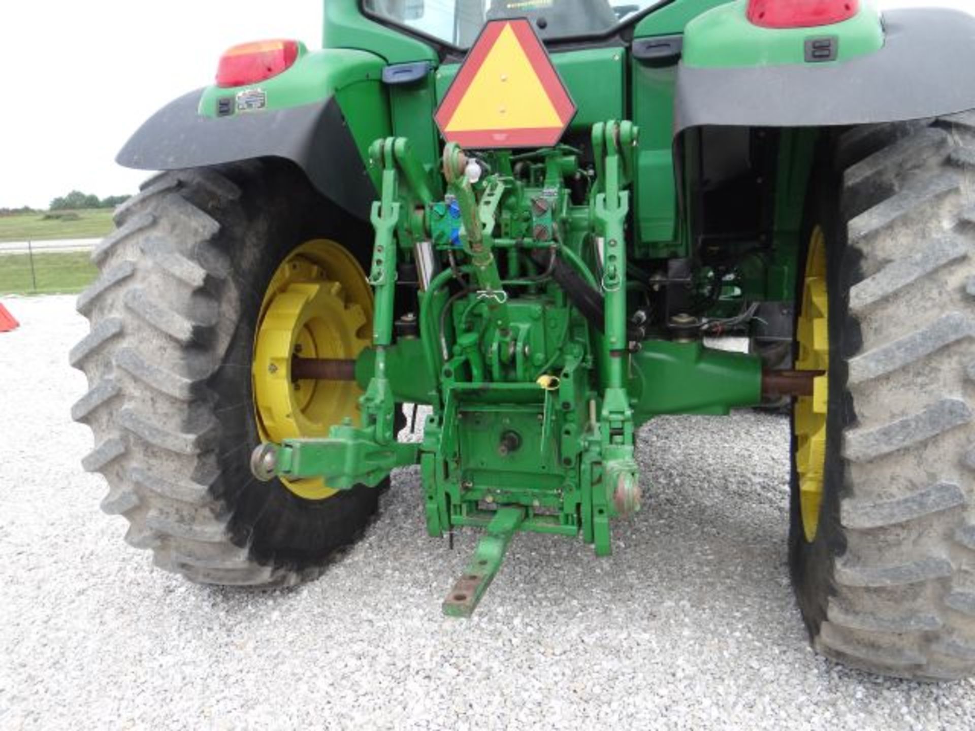 JD 7330P Tractor, 2010 #148623, 2859 hrs, 125hp, IVT Trans, 540/540E/1000 PTO, 3pt, Premium Light - Bild 3 aus 6