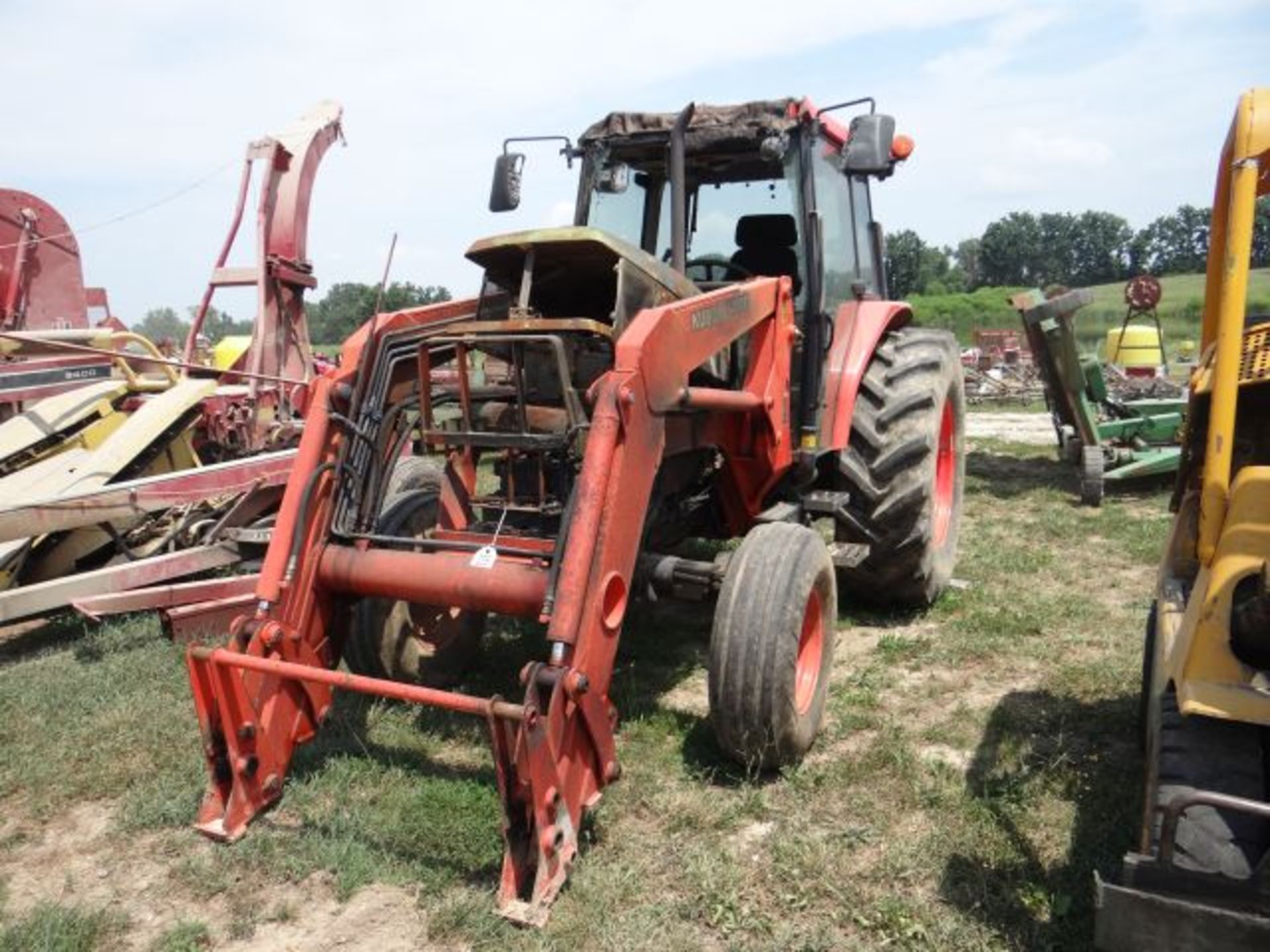 Kubota M900 Tractor w/Kubota LA 1251 Loader, Fire Damage