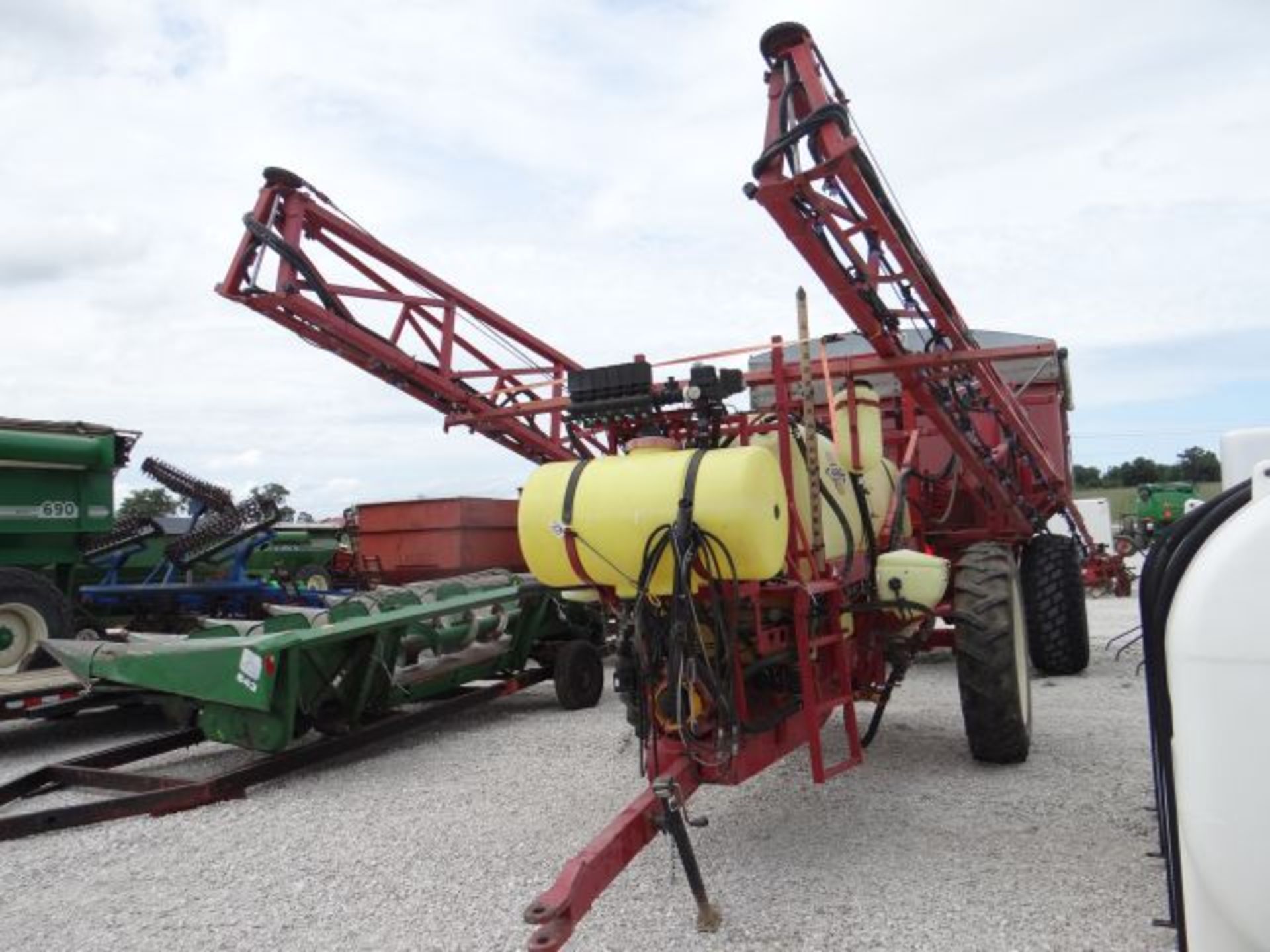 Hardi Sprayer 1000 PTO, 1000 Gallon Tank, 50' Booms, Controller in the Shed - Image 2 of 3