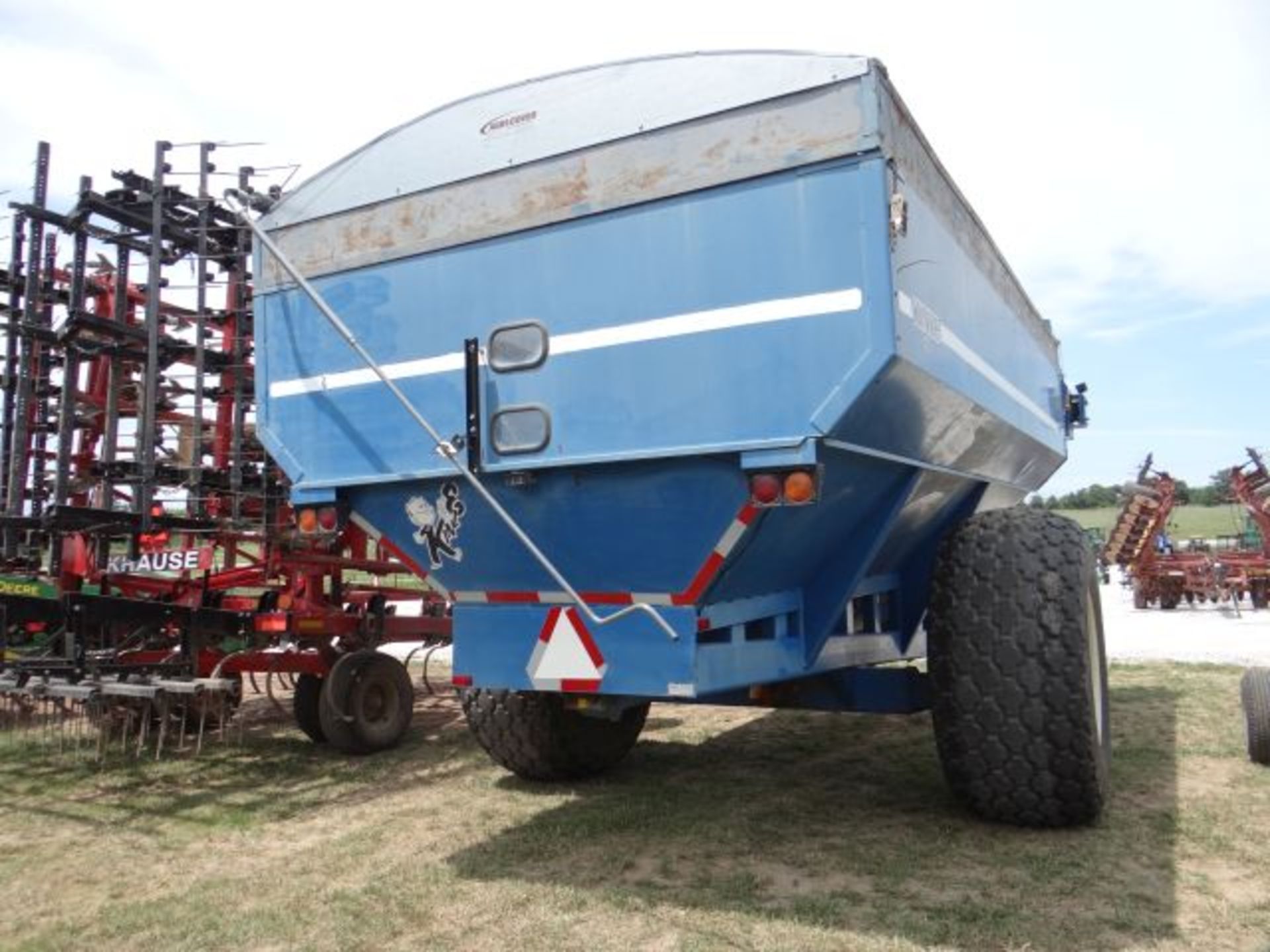 Kinze 840 Grain Cart, 1995 #147837, New Augers Last Year, Tarp, Manual in the Shed - Image 3 of 3