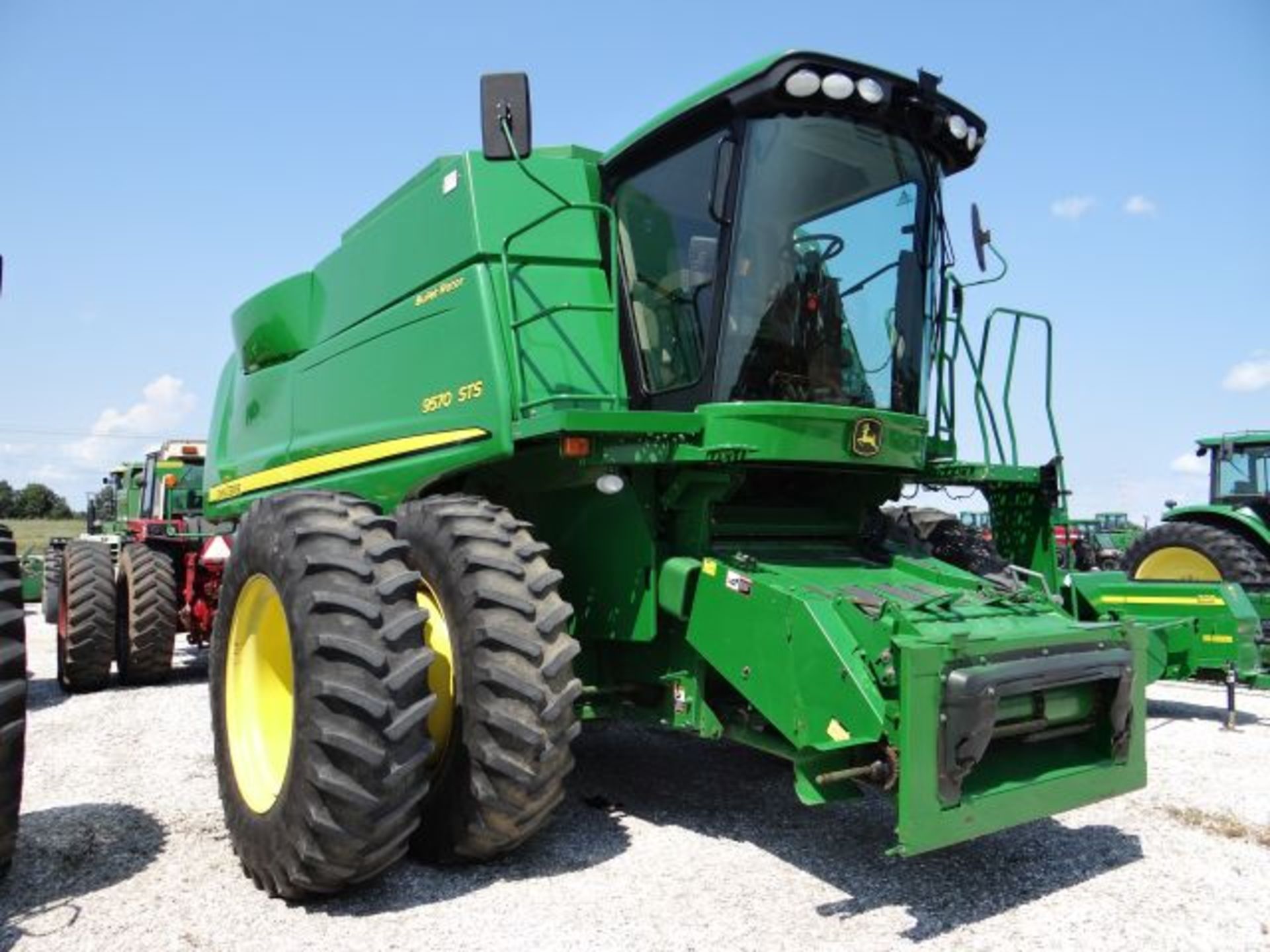 JD 9570 STS Combine, 2008 2841/1460 hrs, 2wd, LL, Chopper, 520/85R42 Duals - Image 2 of 5