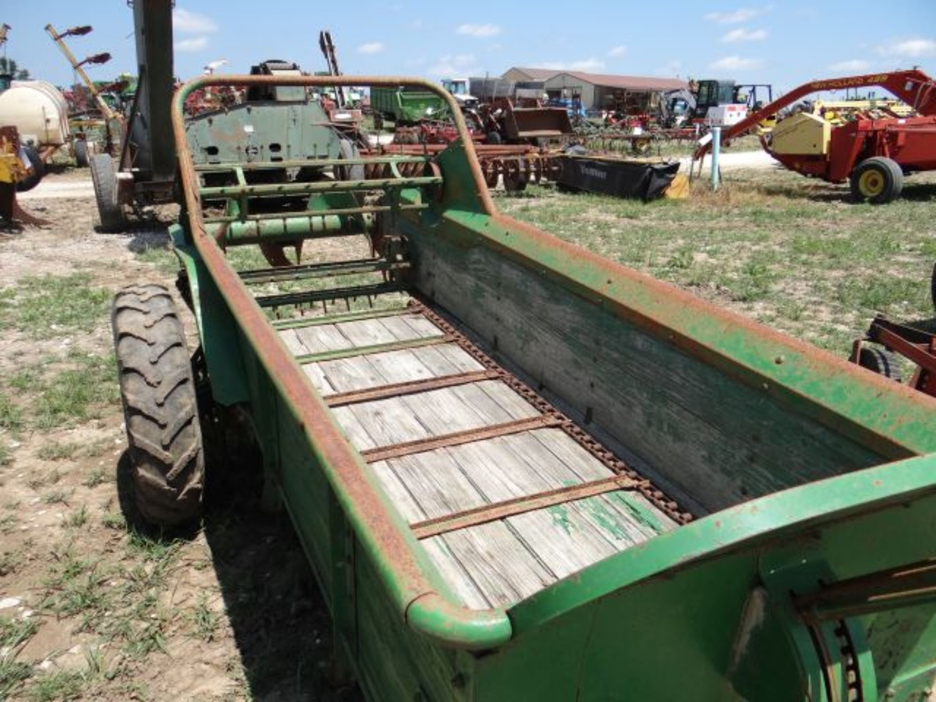 JD Manure Spreader - Image 3 of 4