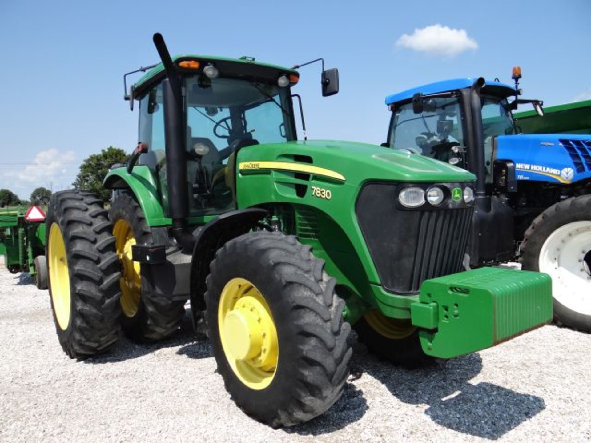 JD 7830 Tractor, 2008 3900 hrs, MFWD, LH Reverser, PQ, 3 SCVs, QH, 18.4x46 Tires - Bild 2 aus 4