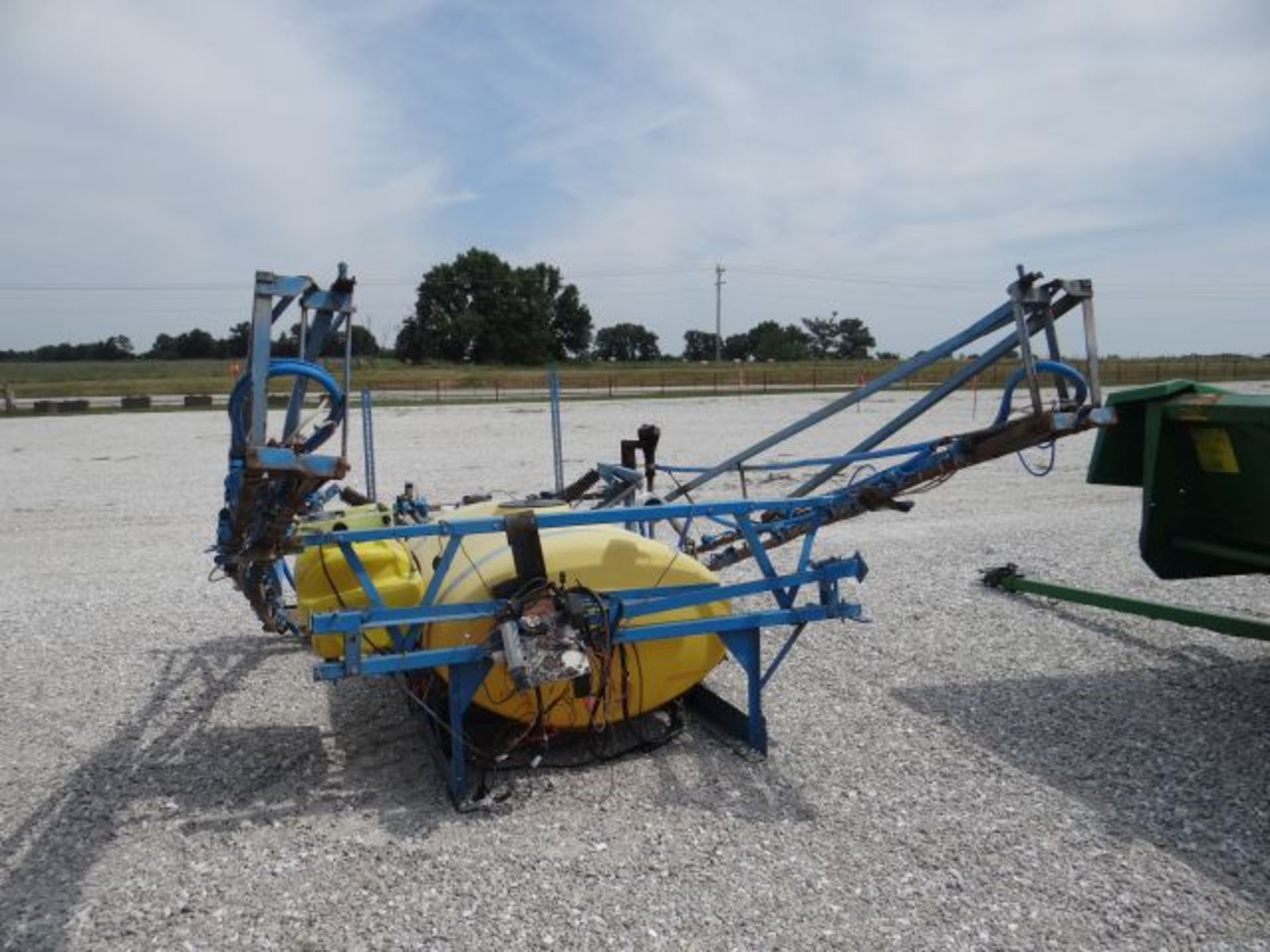 Blumhard Pick-up Sprayer Honda 8hp Motor, Foam Markers, Raven Controller, Manual in the Shed, - Image 3 of 3