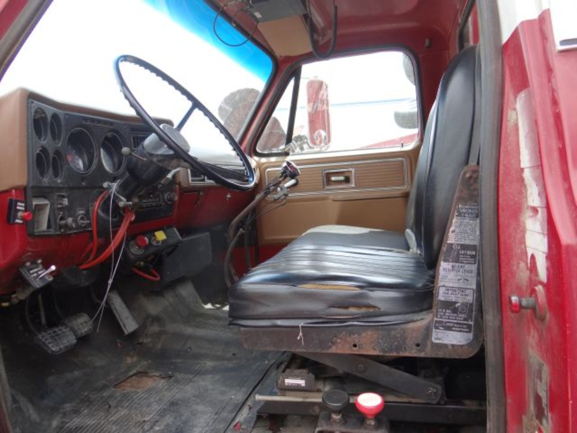 1979 Chevy C70 Grain Truck 13sp, Tandem Axle, Knapheide Bed w/Shur-co Tarp, Title in the Office, - Image 3 of 4