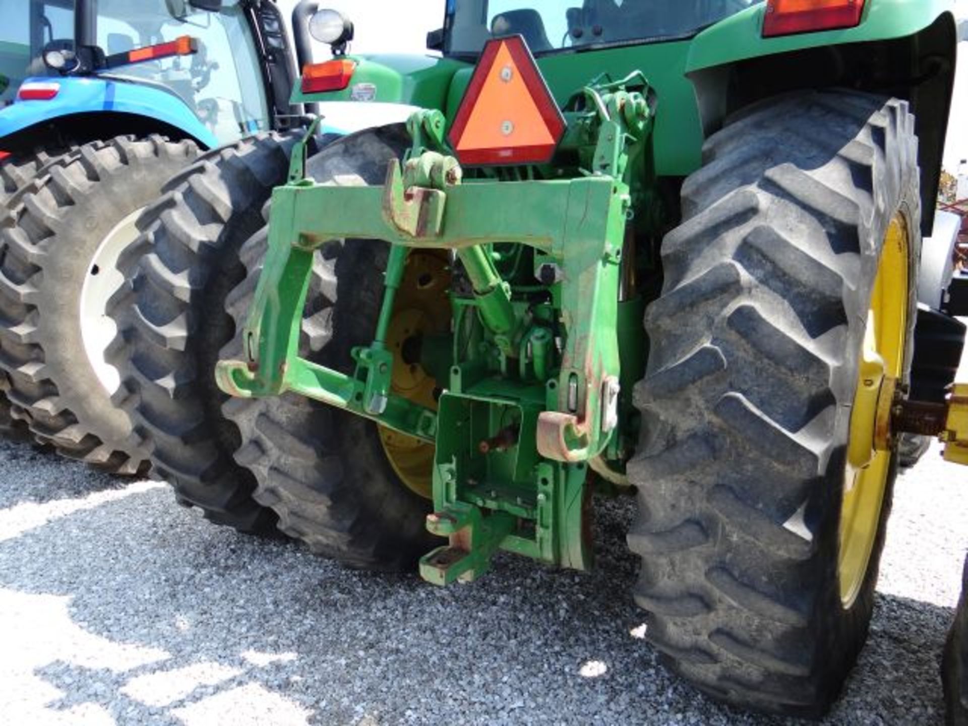 JD 7830 Tractor, 2008 3900 hrs, MFWD, LH Reverser, PQ, 3 SCVs, QH, 18.4x46 Tires - Bild 3 aus 4