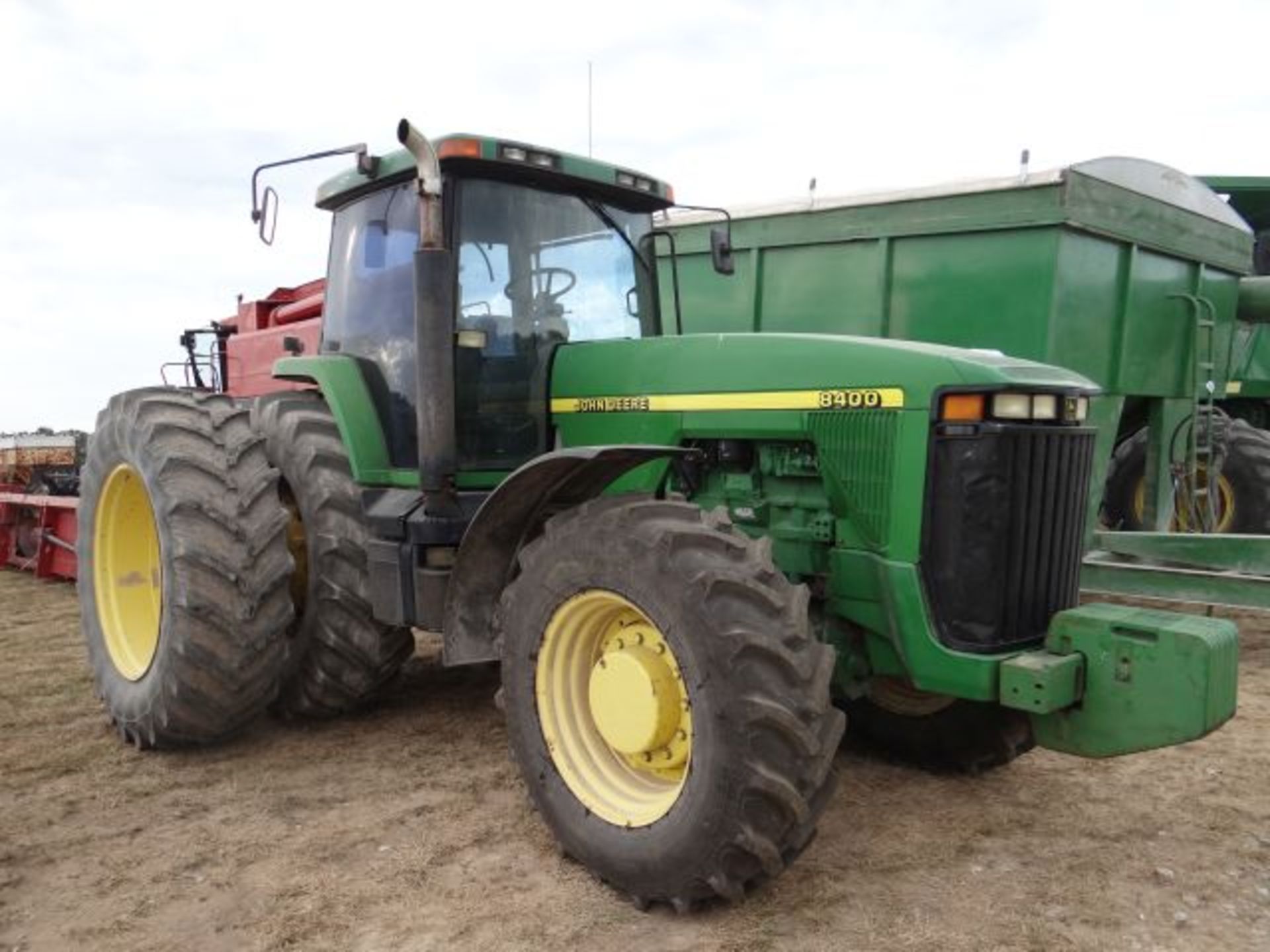 JD 8400 Tractor - Bild 2 aus 4