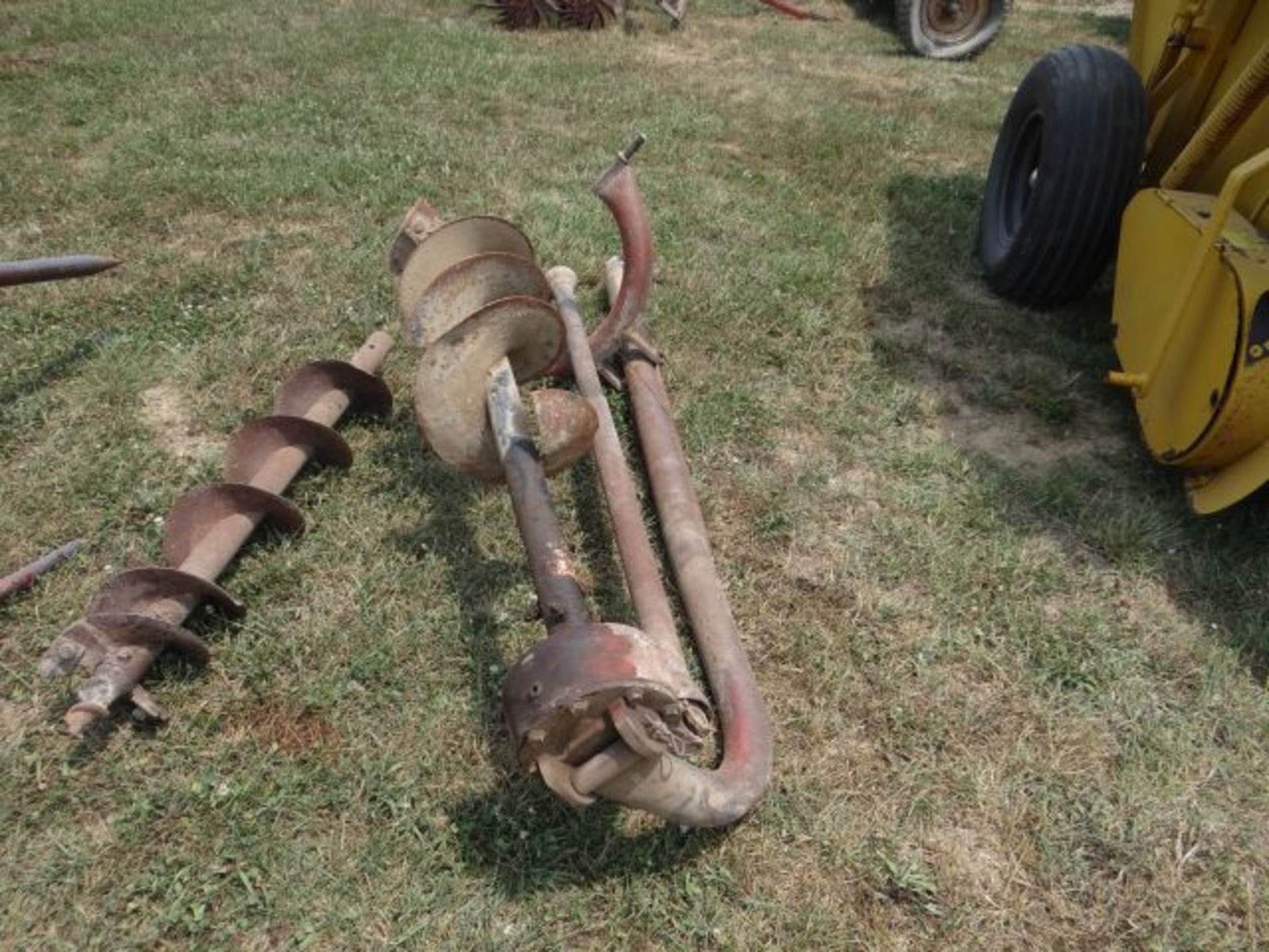 3pt Post Hole Digger w/8" and 12" Augers - Image 2 of 2