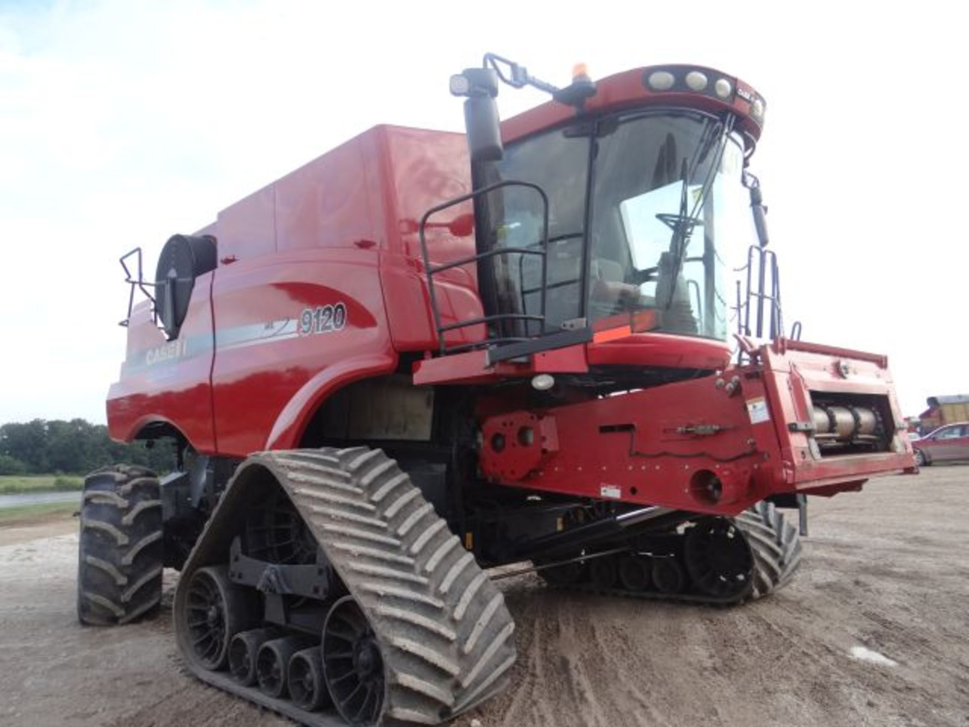 Case IH 9120 Combine - Image 2 of 4