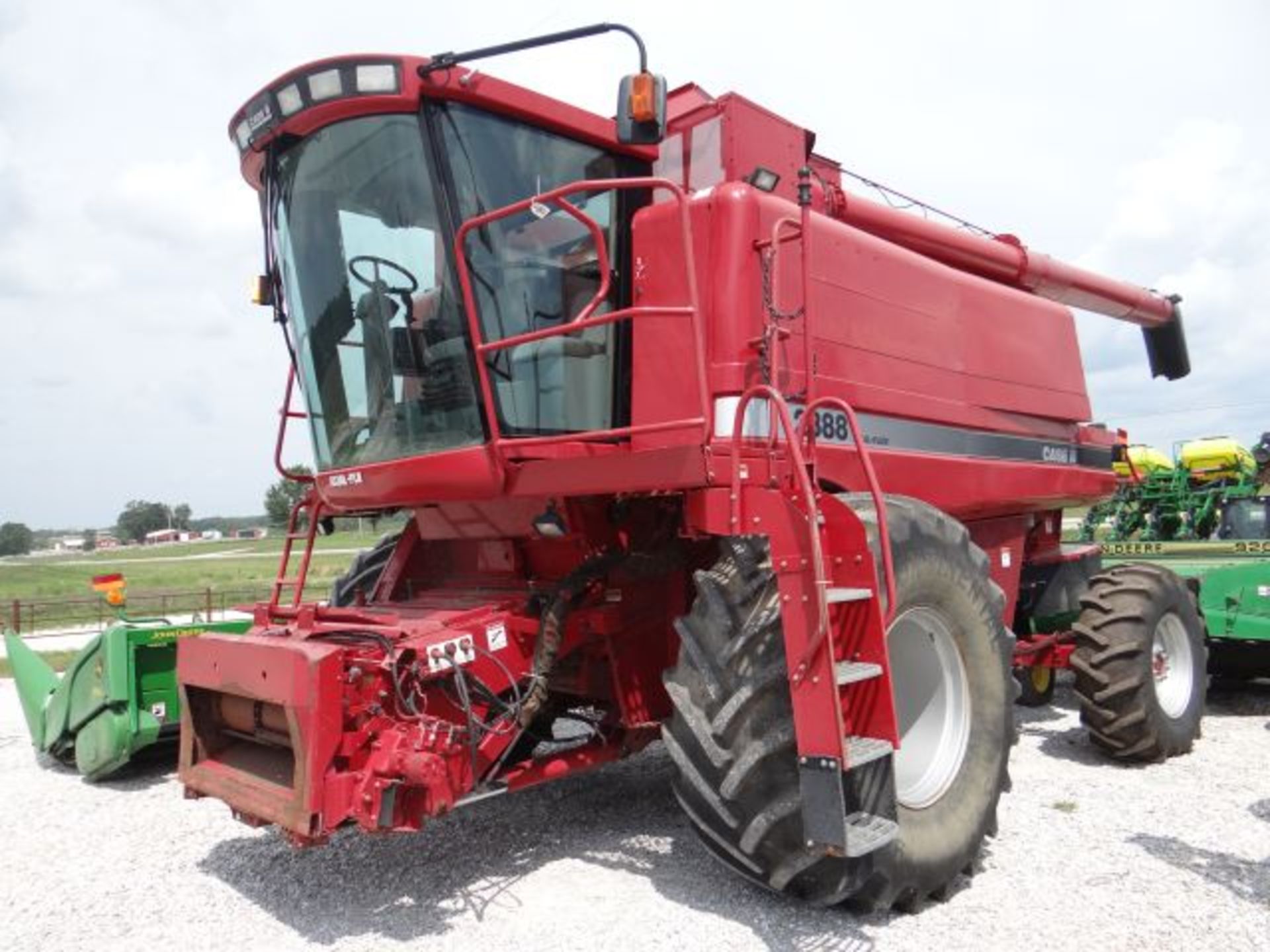 Case IH 2388 Combine, 2005 #148741, 3390/2616 hrs, PRWD, 18.4R26 Rear Tires, 900R32 Front Tires, CM,