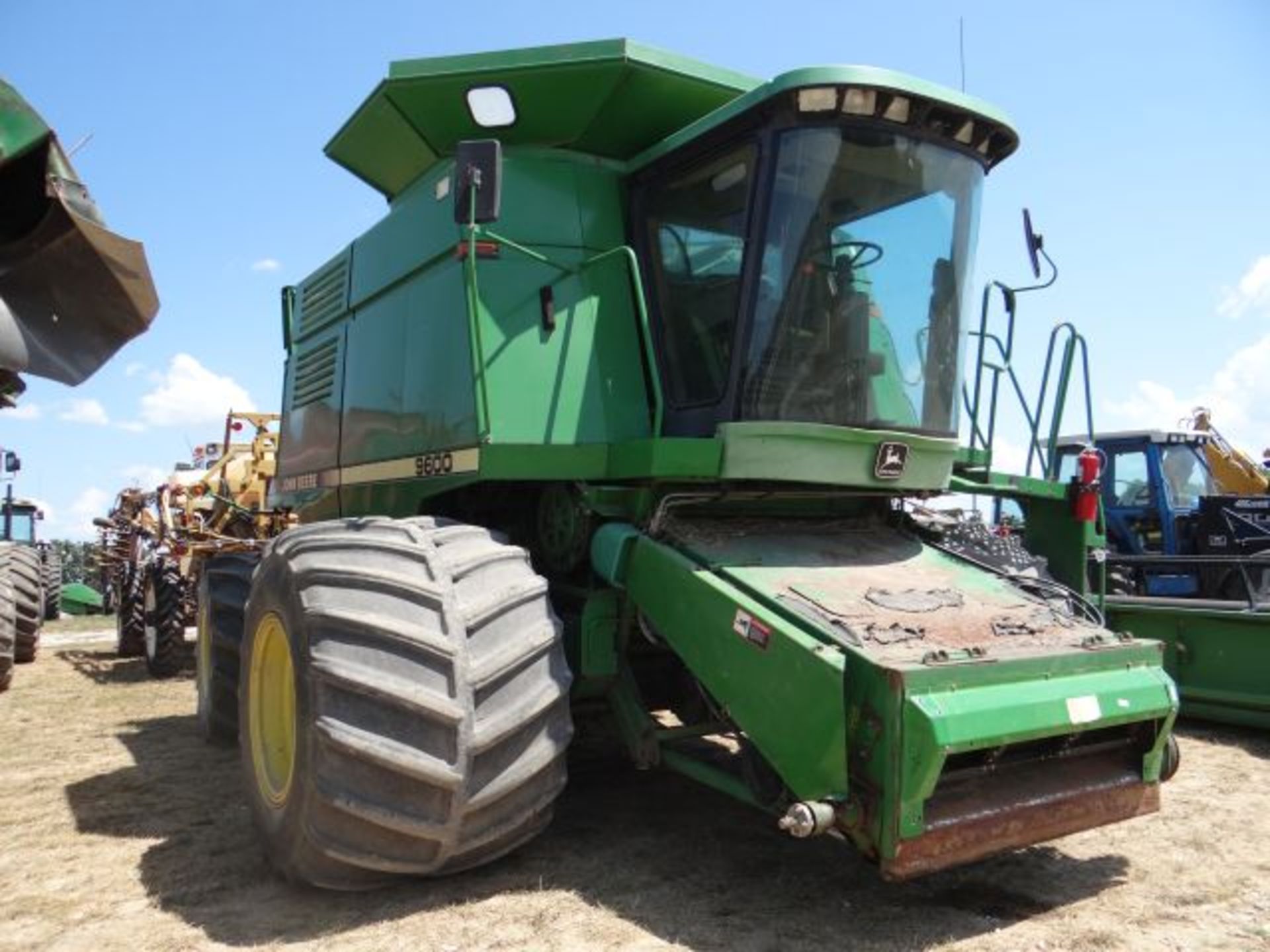 JD 9600 Combine 4000 hrs, PRWD - Image 2 of 3