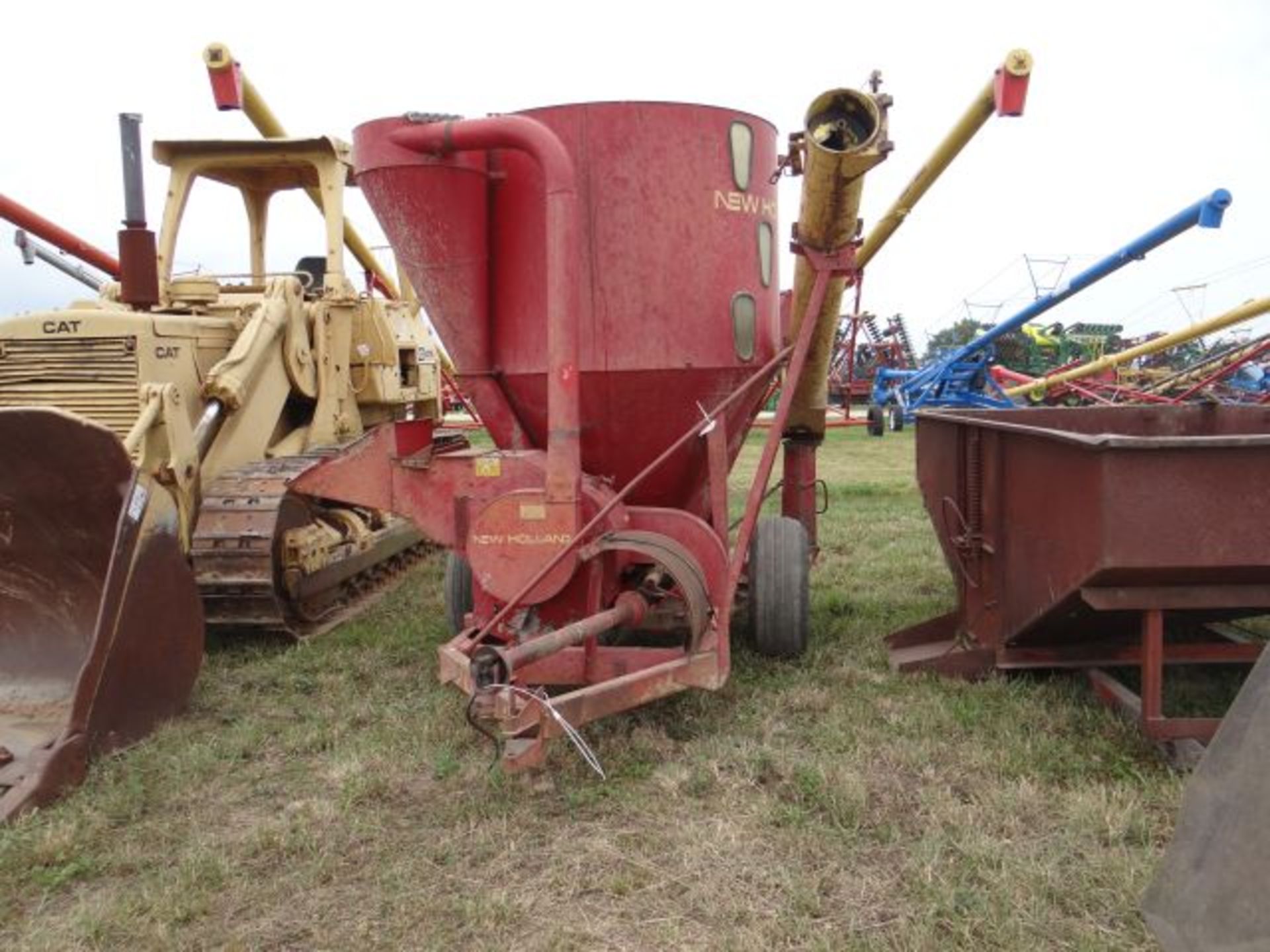 NH 354 Grinder Mixer 540 PTO - Image 2 of 3