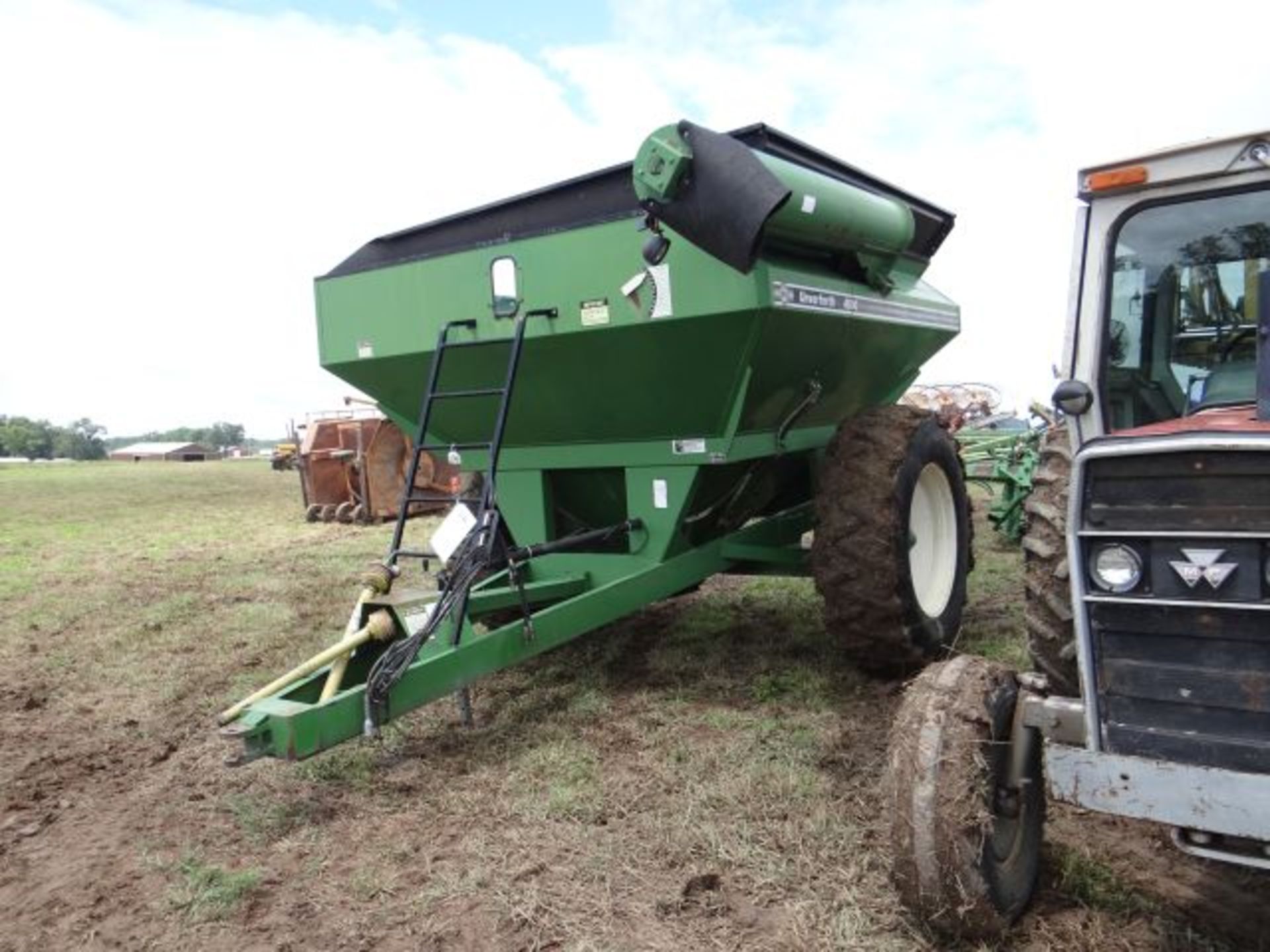 Unverferth 4500 Grain Cart 1000 PTO - Image 3 of 3