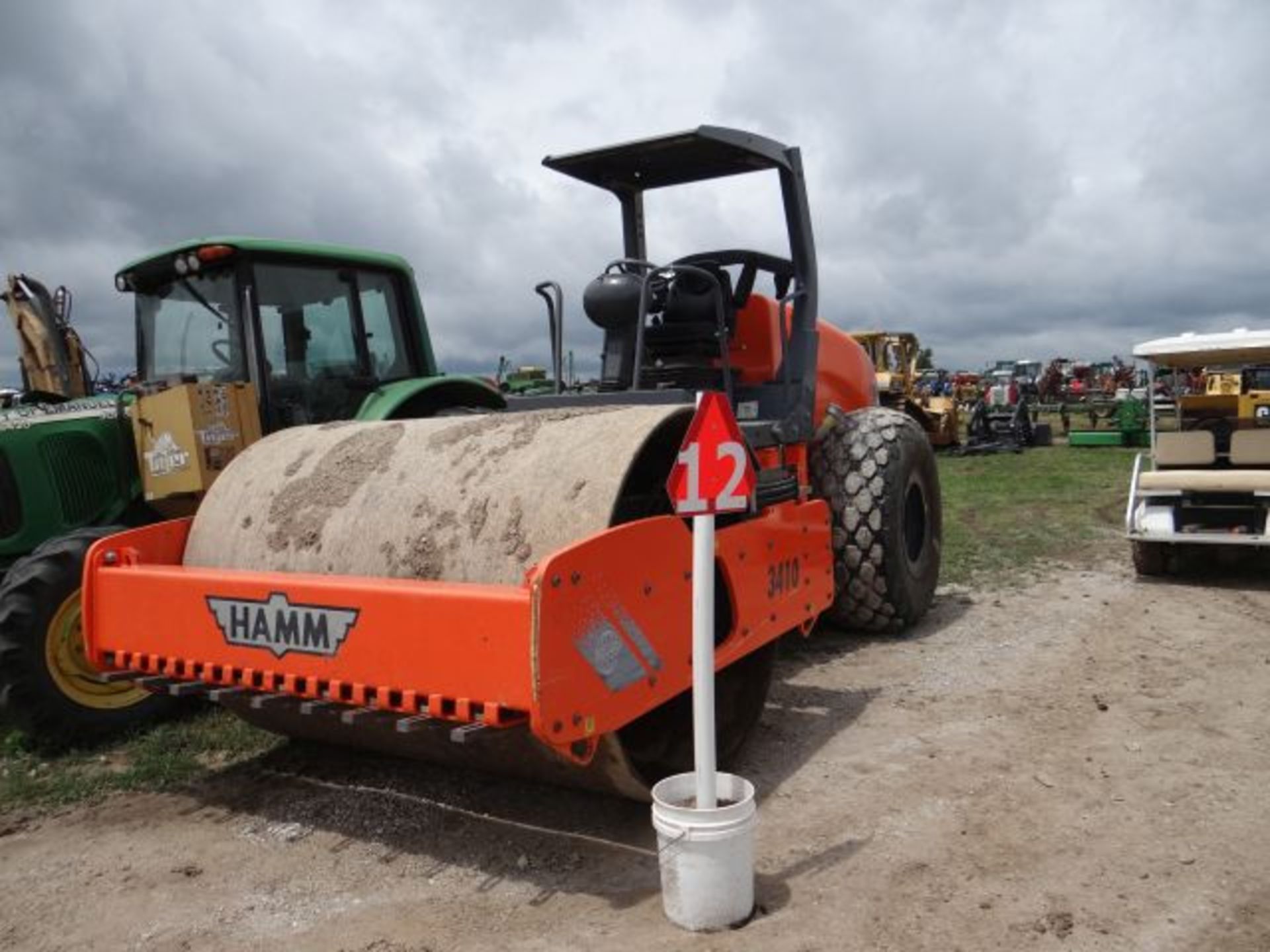 Hamm 3410 Roller, 2013 84" Roller, 752 hrs, 12T Pad Foot, Clam Shell Kit Available, Manuals in the