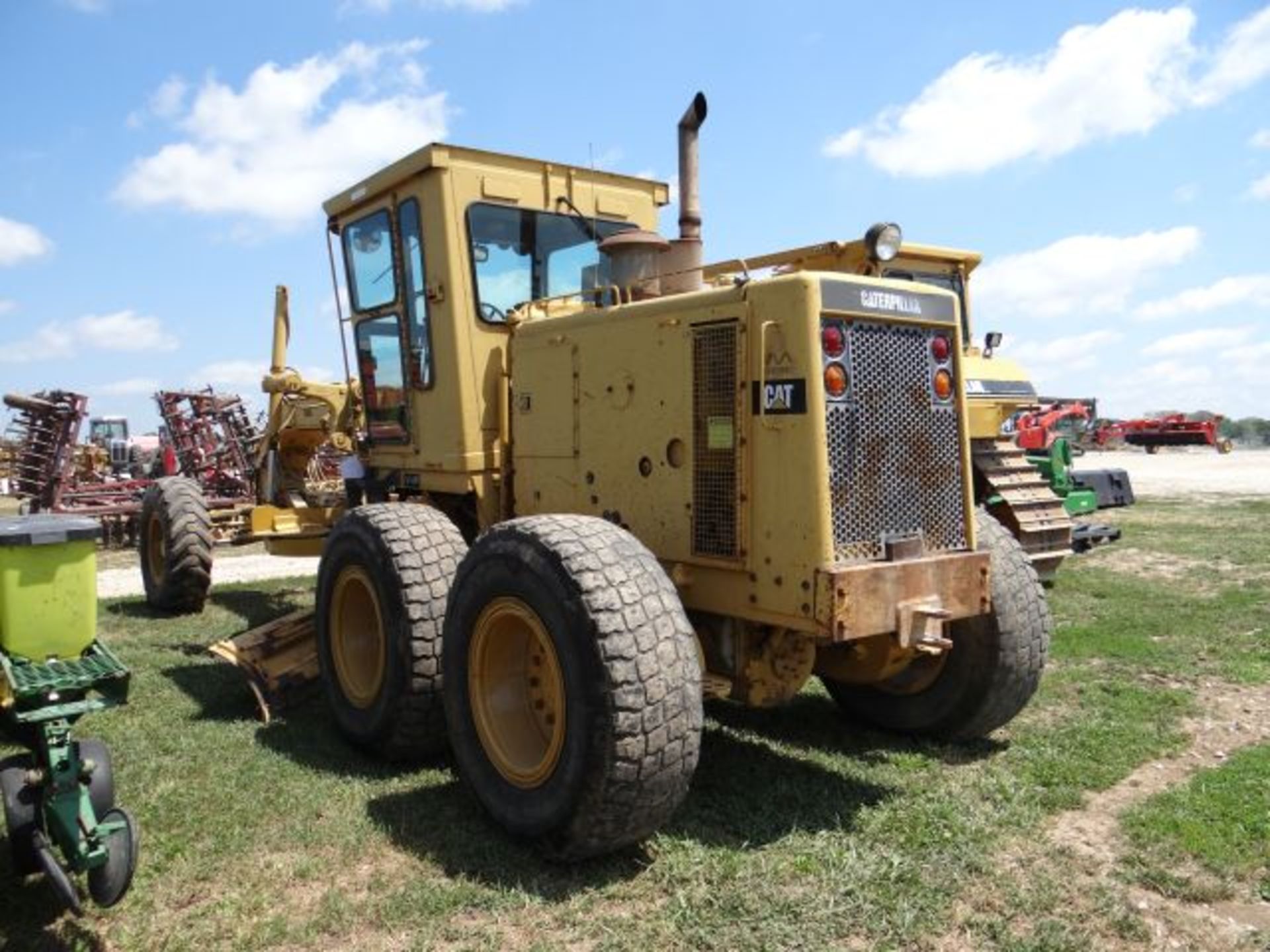 CAT 140G Road Grader, 1990 Approx 10,500 hrs, Tach has Been Replaced, One Owner, Starts and Runs - Image 3 of 3