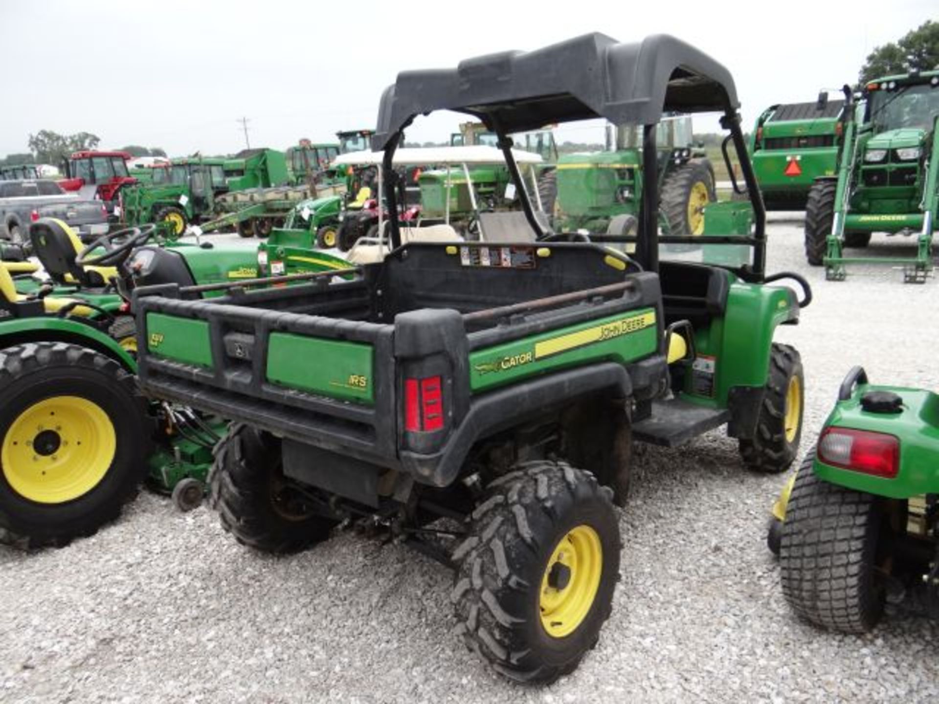 JD XUV 855D Gator, 2013 1480 hrs, 4wd, Window and Roof, Sprayed-in Bed Liner, Brush Guard on - Image 3 of 3