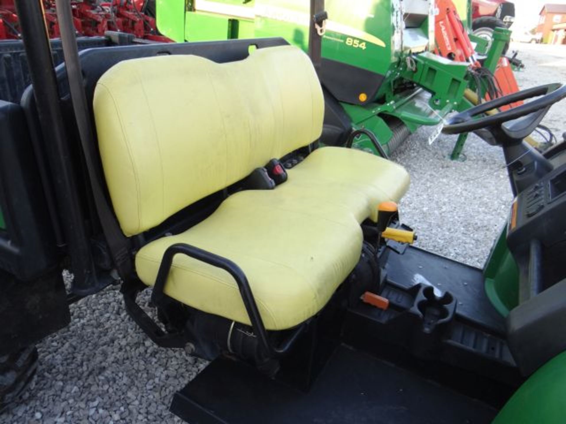 JD 625i Gator, 2011 #112652, 860 hrs, Bench Seat, ROPS - Image 3 of 4