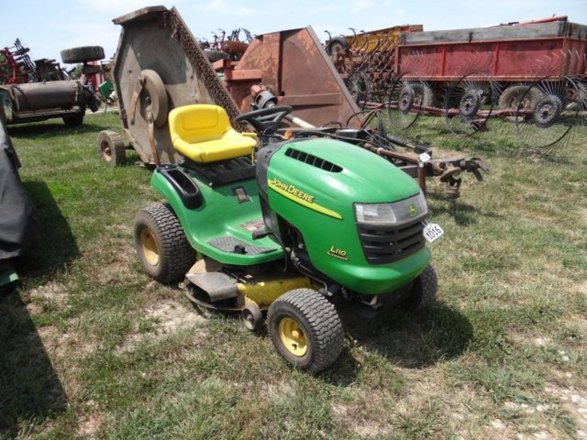 JD L110 Riding Mower 42" Deck - Image 2 of 3