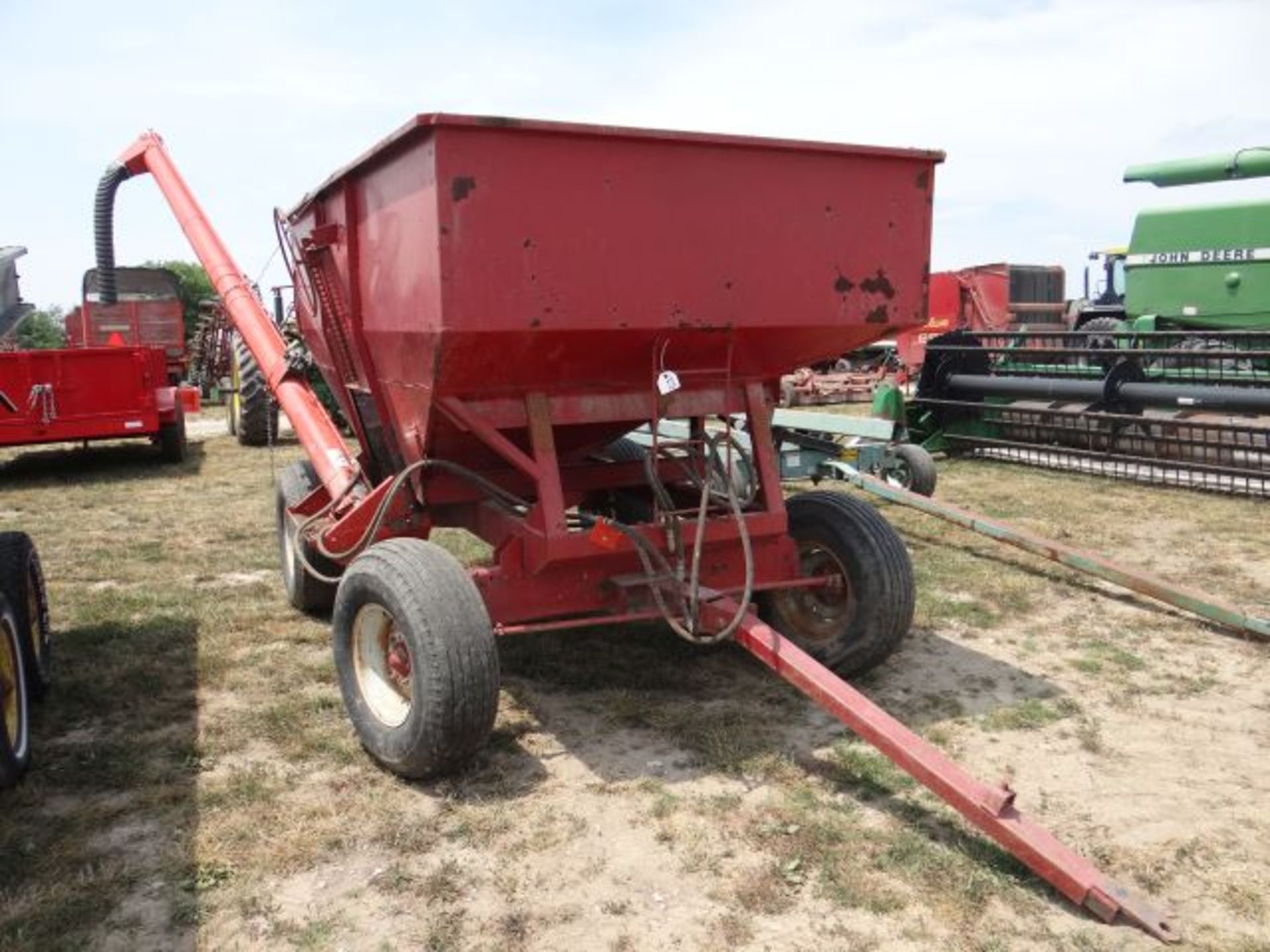 Gravity Wagon w/Hyd Seed Auger - Image 2 of 3