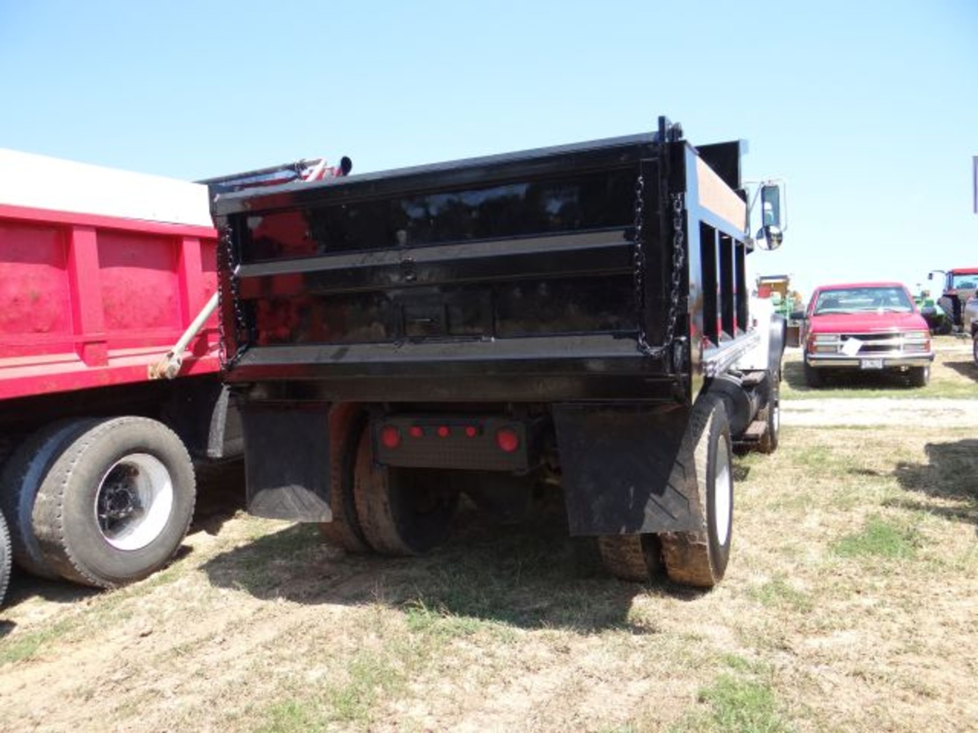1994 Ford L7000 Dump Truck 48,378 act miles, Diesel, Auto, Title in the Office - Image 3 of 4
