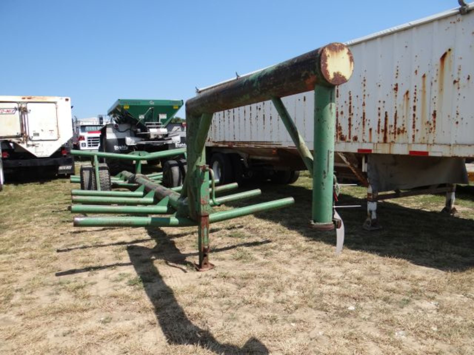 8 Bale Hay Trailer - Image 2 of 3