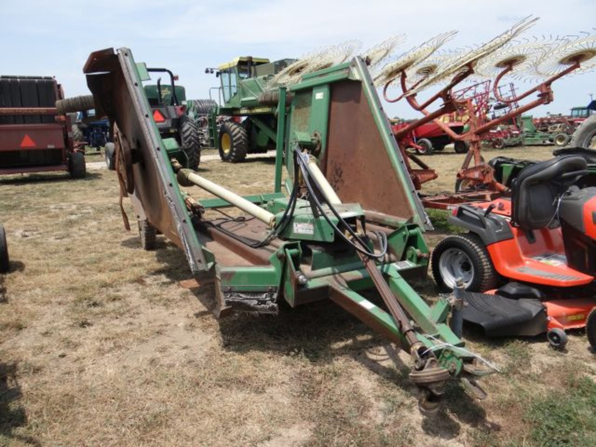JD 1518 Cutter #152101, 1000 PTO, Laminated Tires
