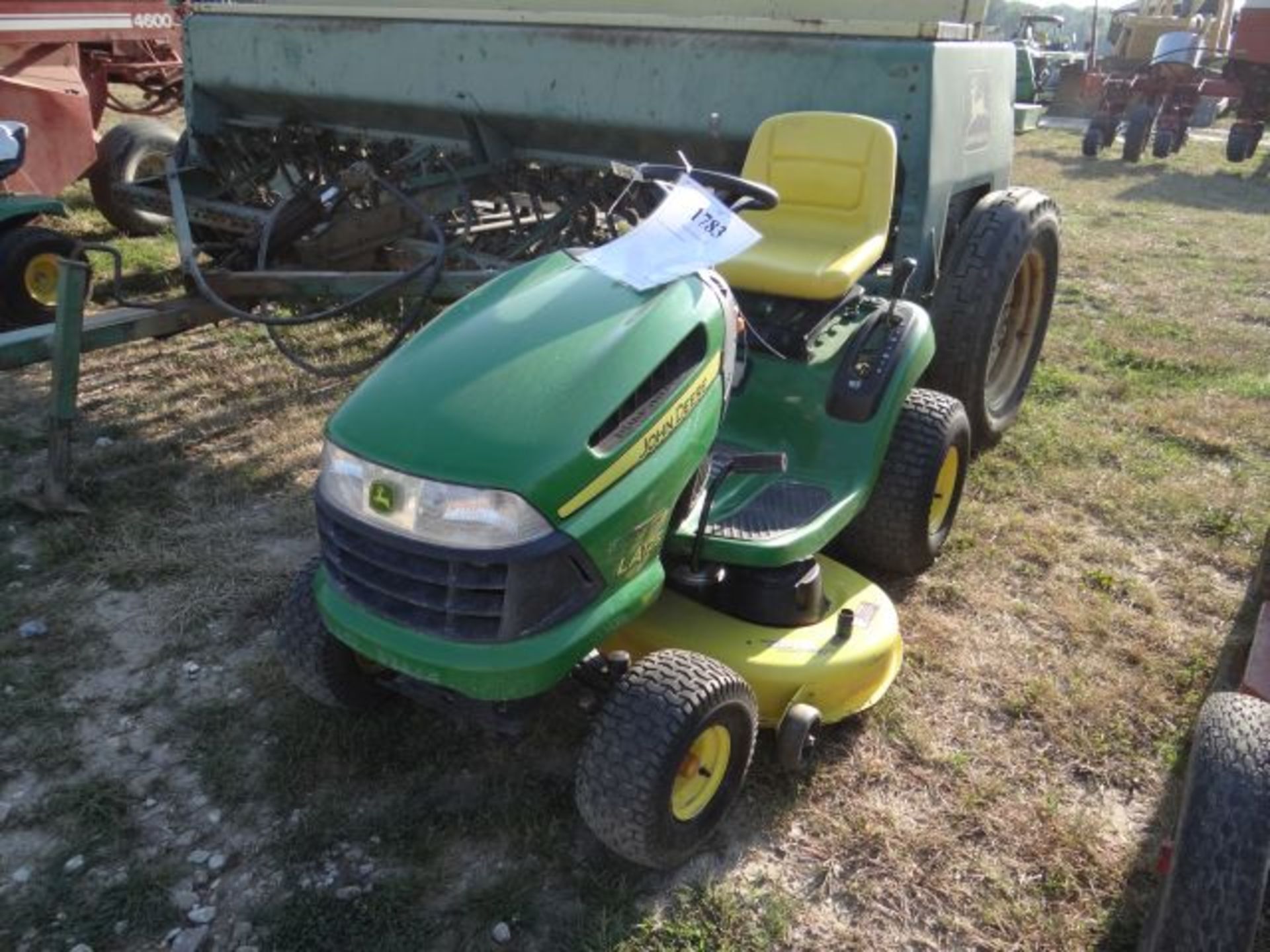 JD LA125 Riding Mower 30" Deck, 11hp, Manual in the Shed - Image 2 of 3