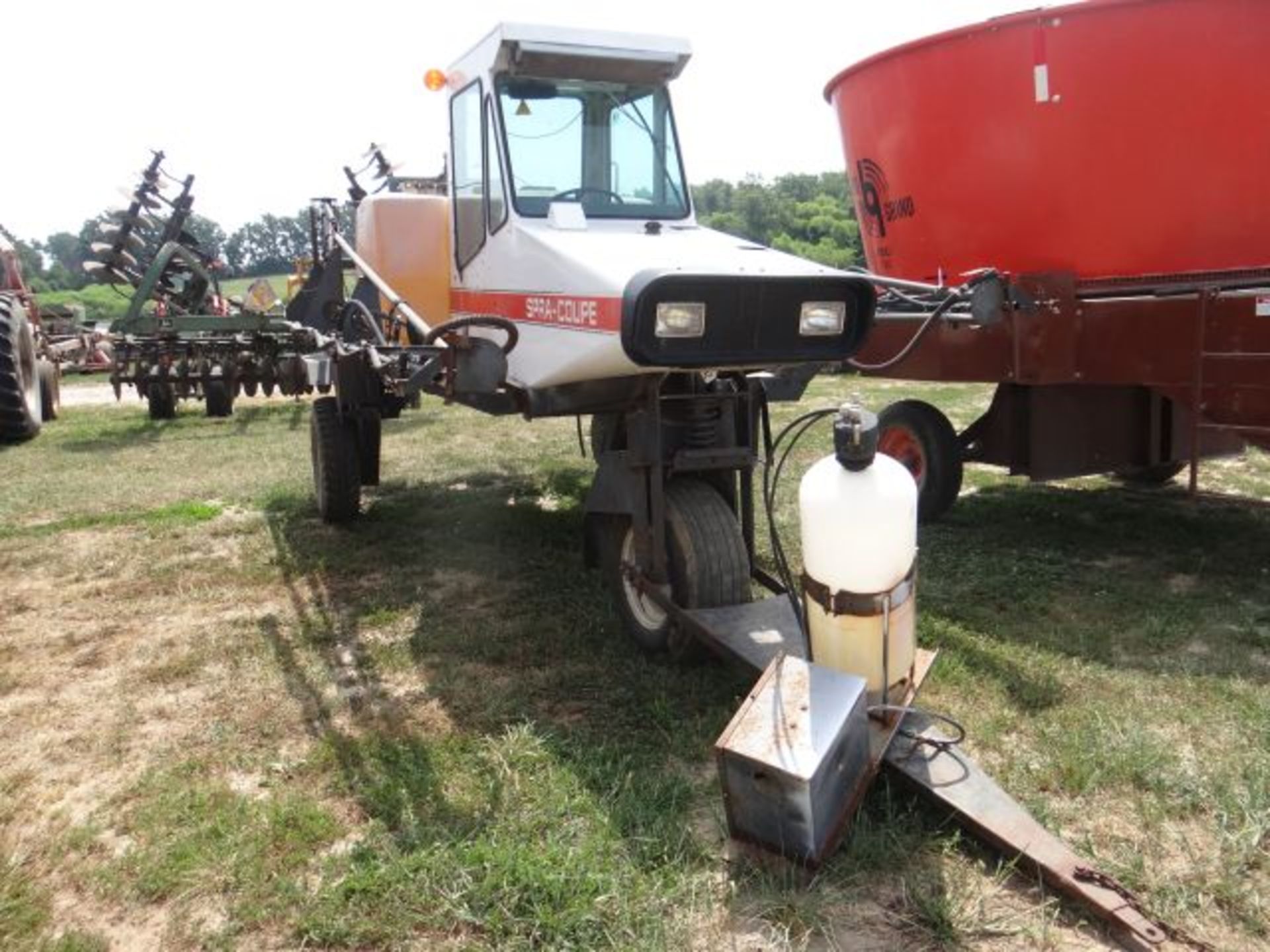 Spra Coupe 220 Sprayer 200 Gallon Tank, 52' Booms, Raven 440 Monitor - Image 2 of 3