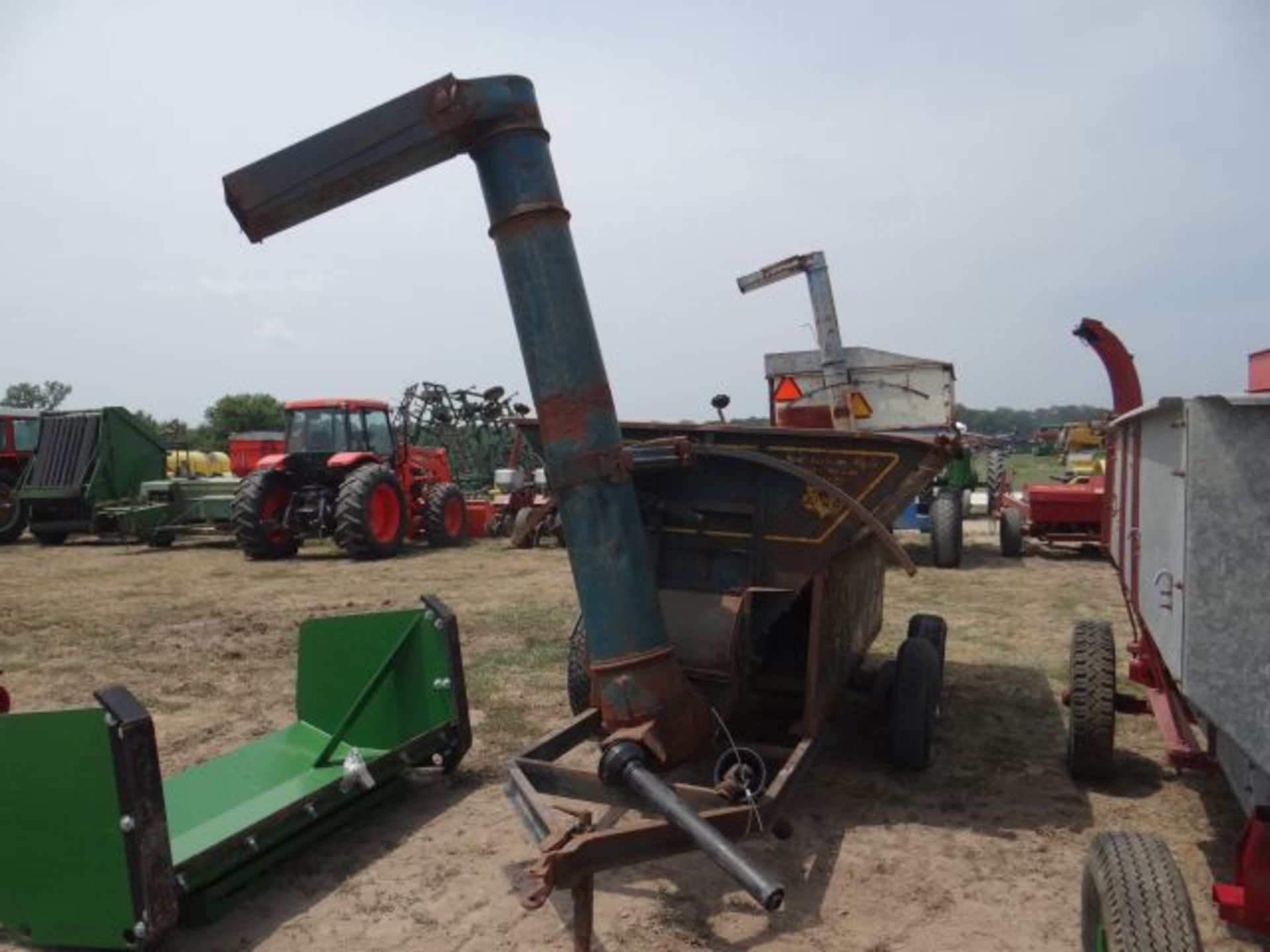 Grain-o-Vator Auger Wagon - Image 2 of 3