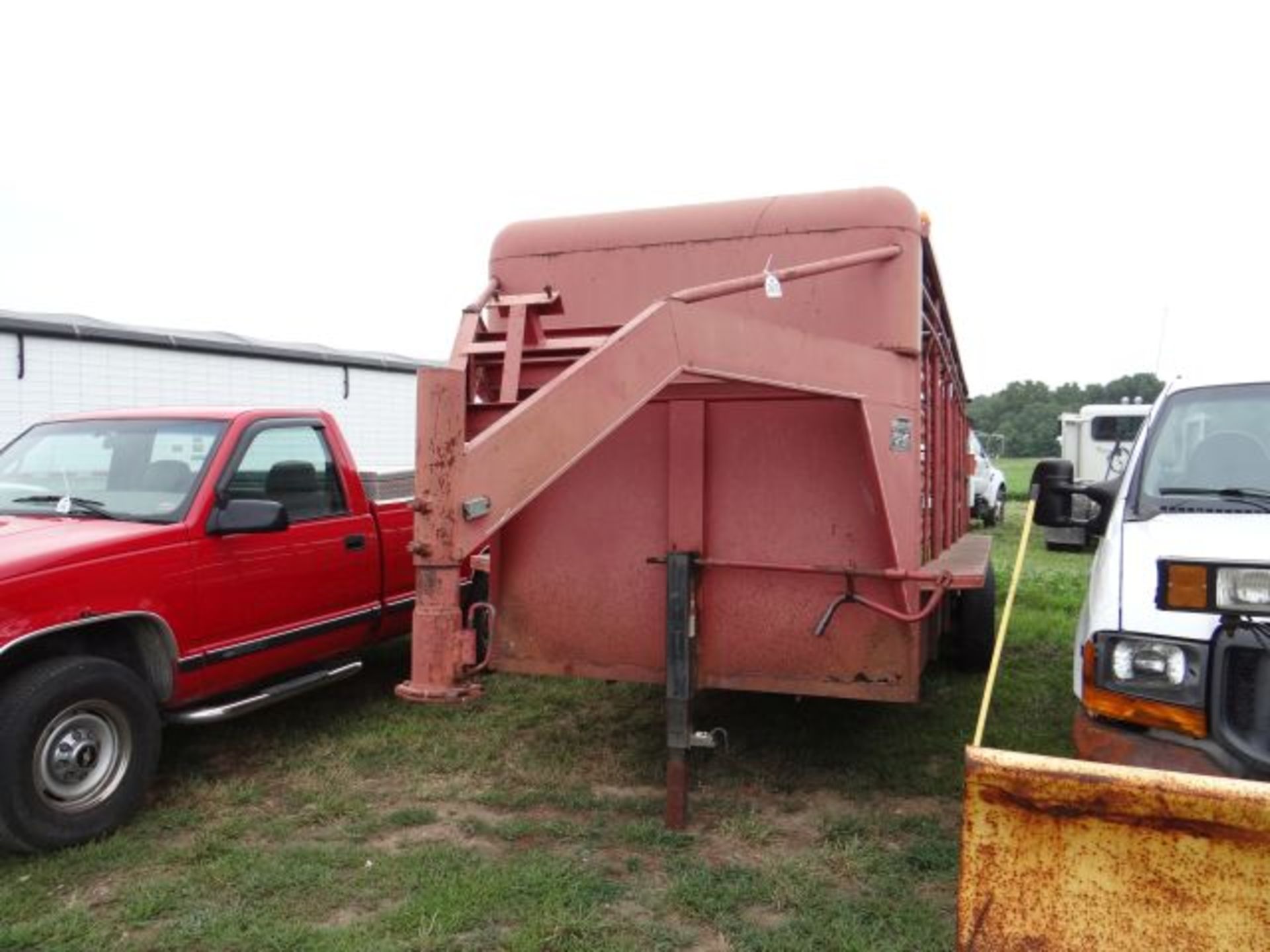 1991 WW Livestock Trailer 20', 7' Wide, Gooseneck, Center Gate, Title in the Office