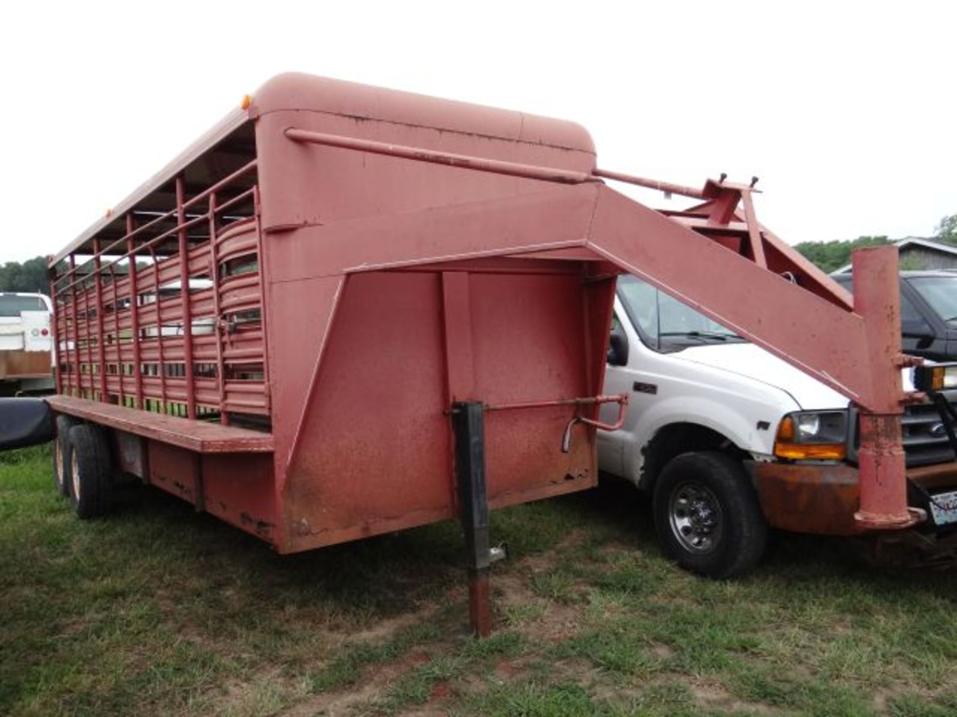 1991 WW Livestock Trailer 20', 7' Wide, Gooseneck, Center Gate, Title in the Office - Image 2 of 3