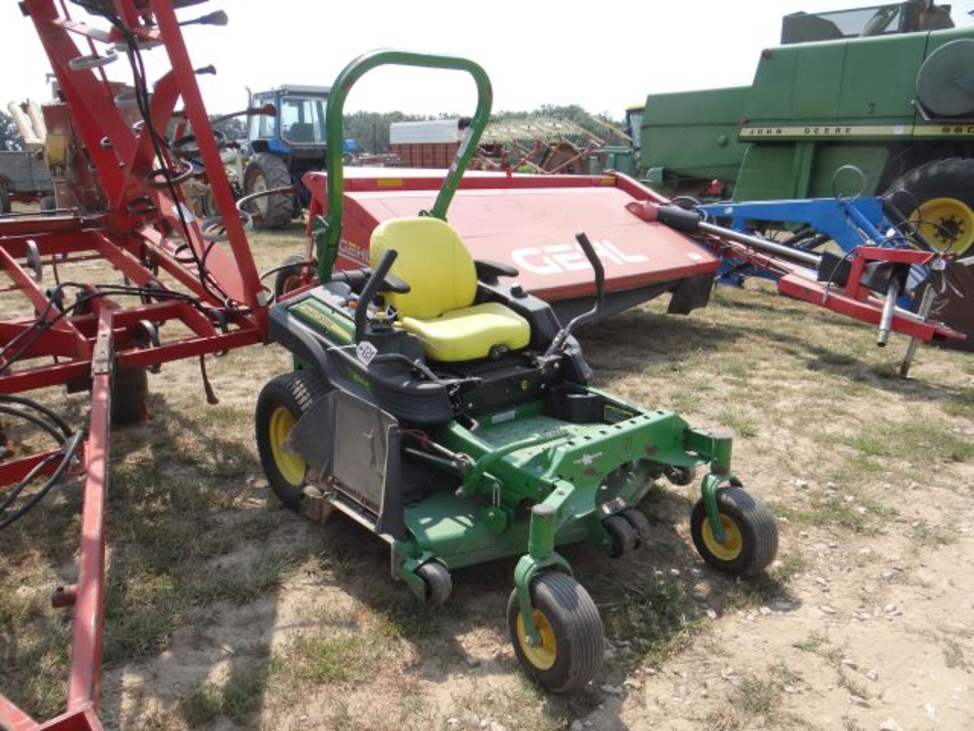 JD Z930M Riding Mower, 2014 #65887, 1685 hrs, 60" Deck, EFI