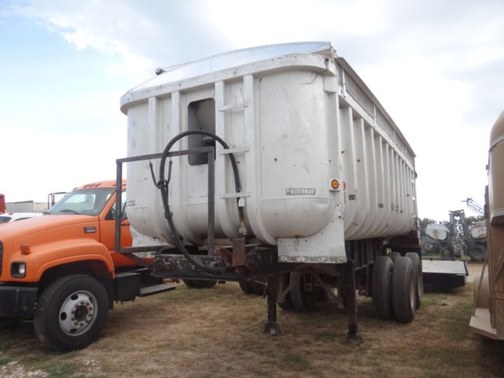 1970 Freuhoff End Dump Trailer 22', Roll Tarp, Bed Liner, Good Brakes, Lights Work, Good Tires, Good