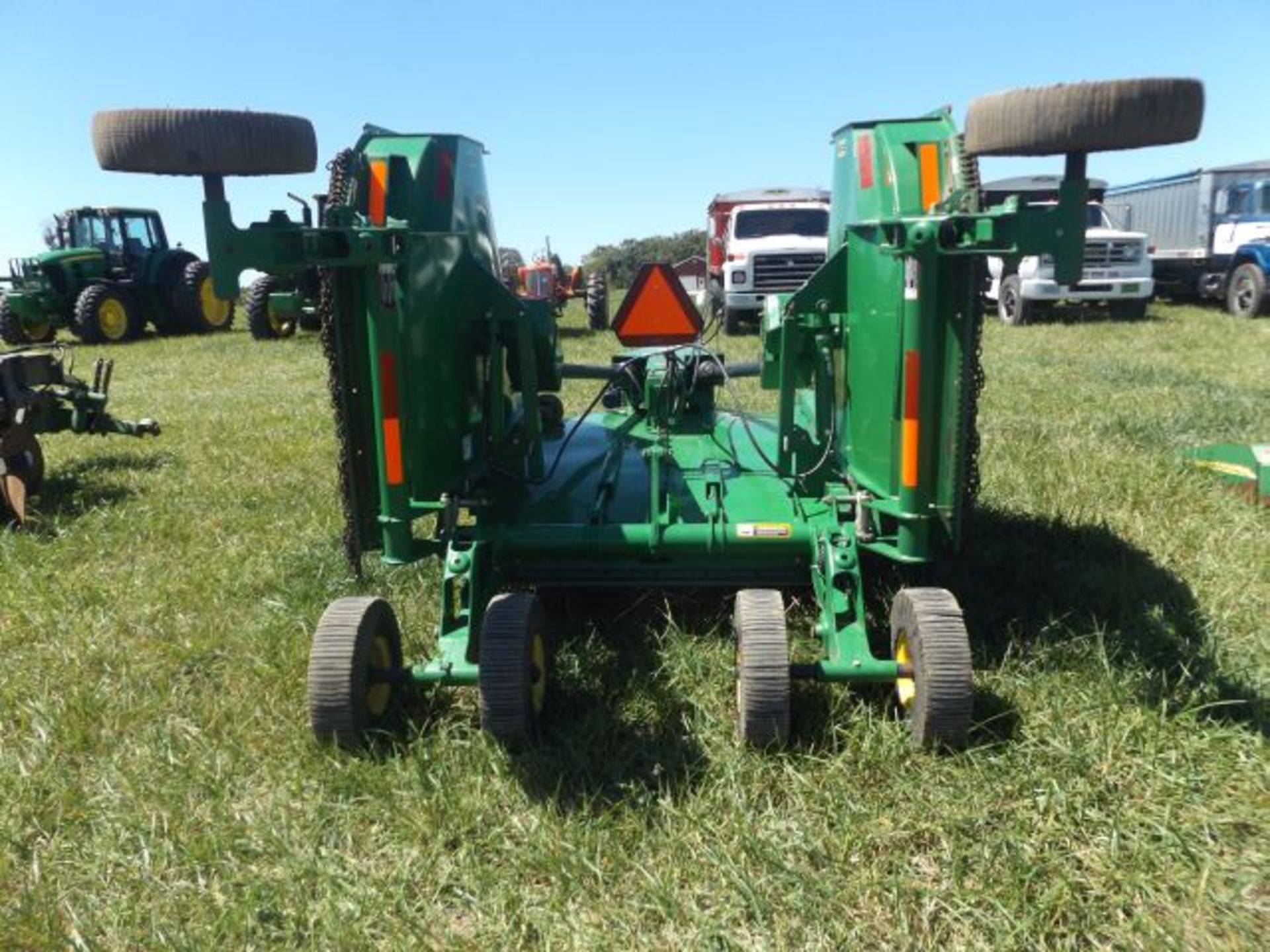 JD HX15 Cutter, 15’, 1000 PTO, Laminated Tires - Image 4 of 5