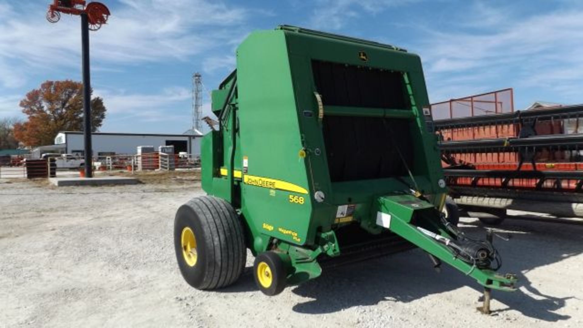 JD 568 Baler, 2007 5x6 Bale, 10,625 Bales, 1000 PTO, Mega-Wide Pickup ,Monitor in Office