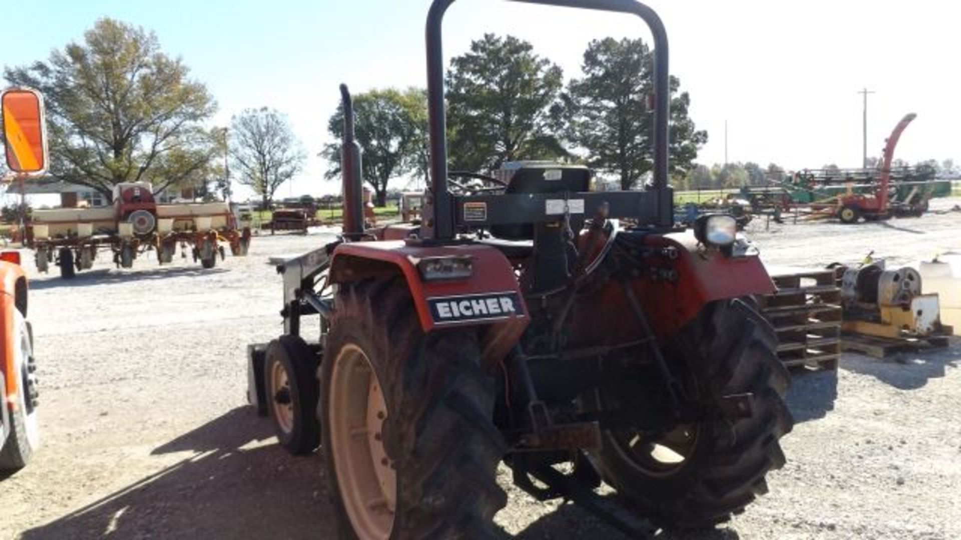 Eicher 364NC 2000 Tractor Bad Transmission, Good Tires, Everything Else Works. - Image 2 of 2