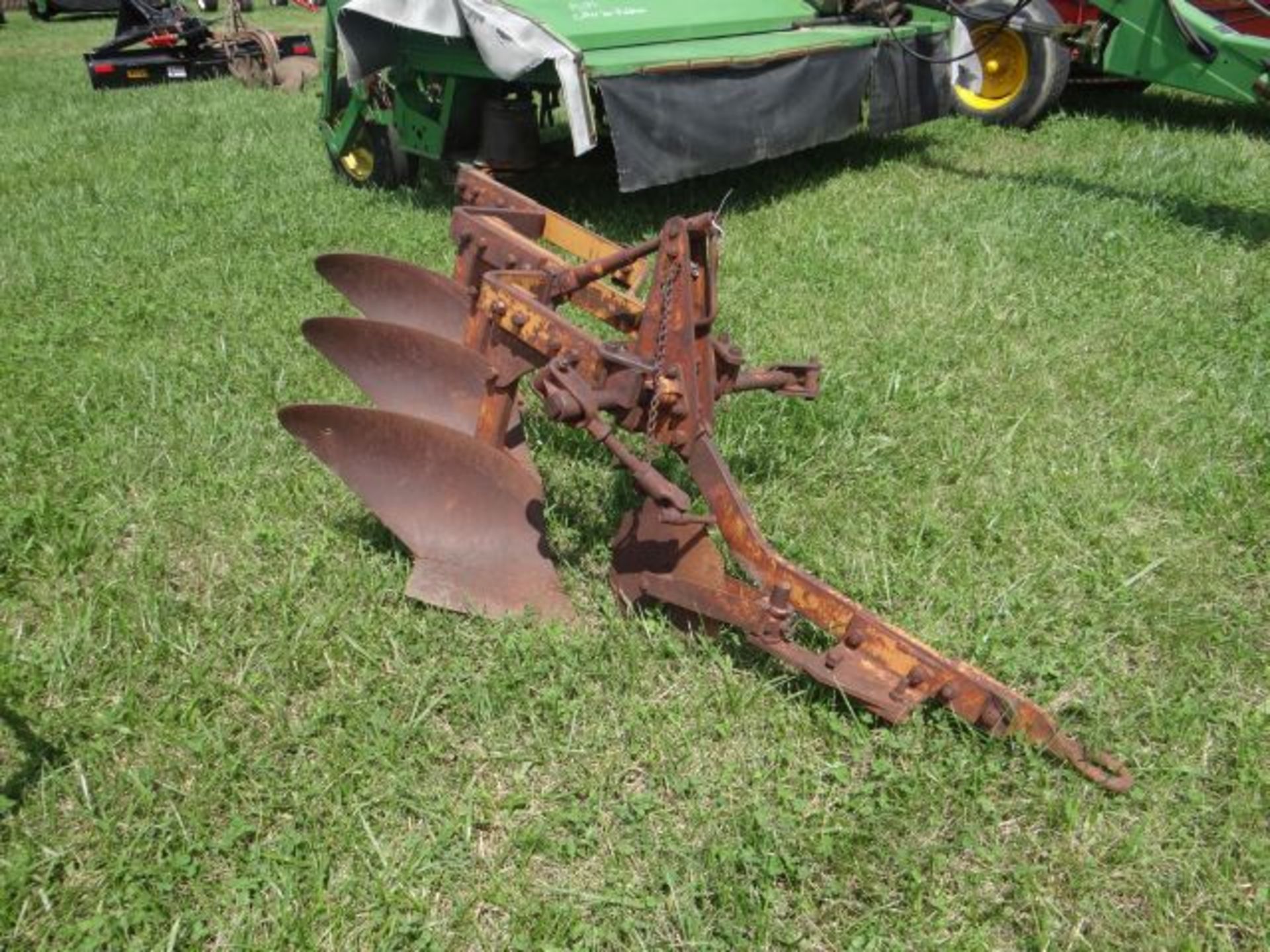 AC 3 Bottom Plow Snap Coupler - Image 2 of 2