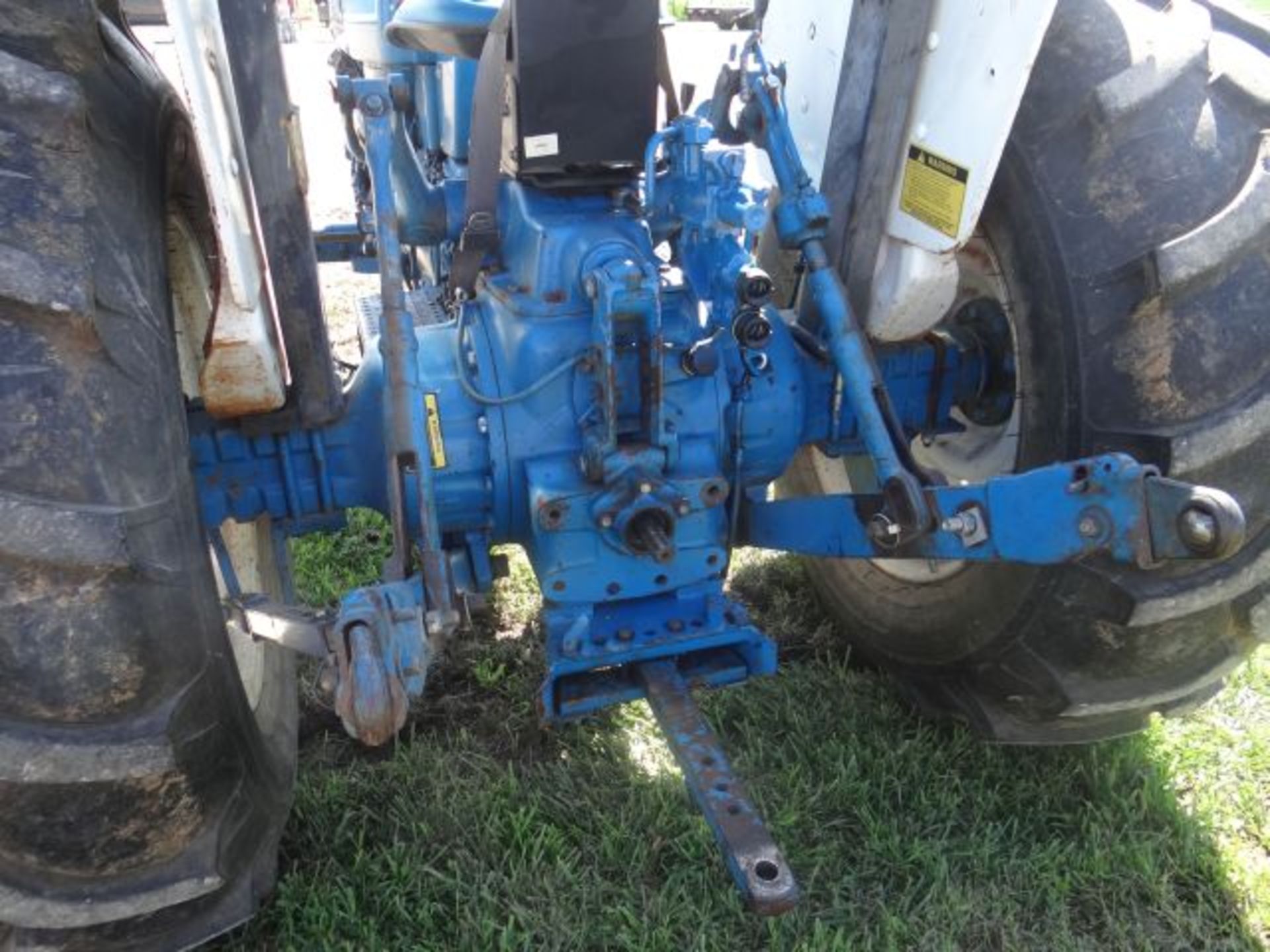 Ford 6610 Tractor Shows 5200 hrs, 2wd, OS w/ROPS and Canopy, 3pt, PTO, 2 SCVs, 18.4x30 Rear Tires, - Image 4 of 4