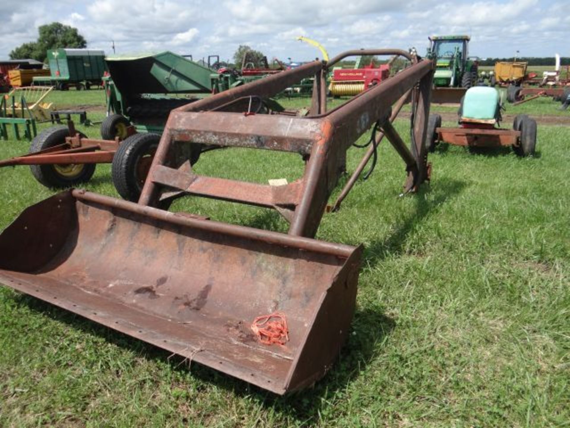 Dual Loader Off of IH 560 but will fit Various Brands