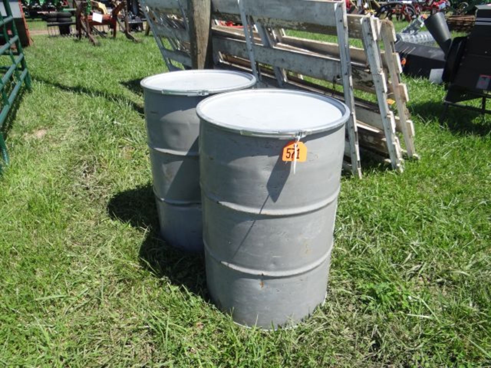 55 Gallon Barrels w/Clamp-on-Lids