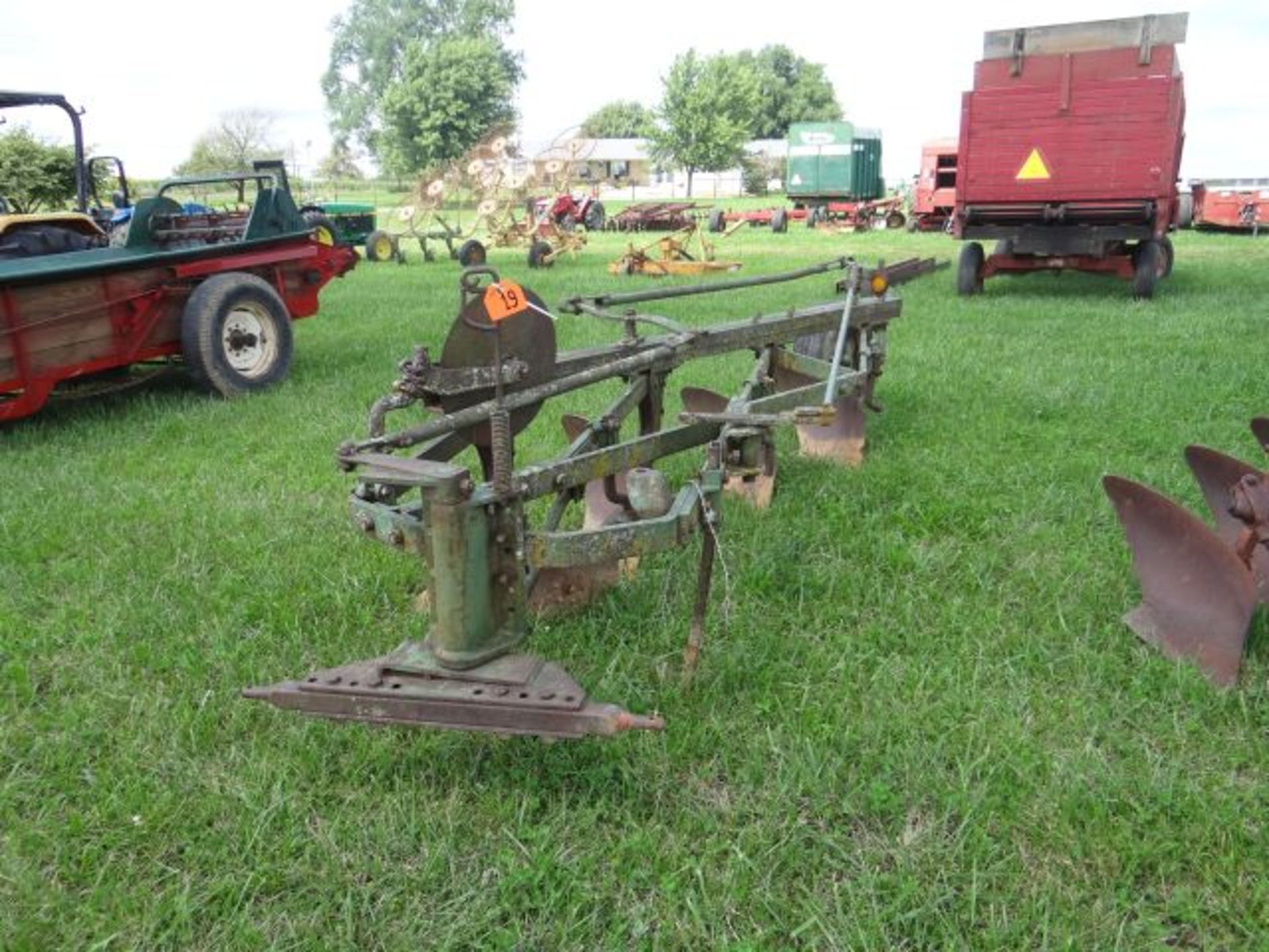 JD 4-16 Semi Mount Plow