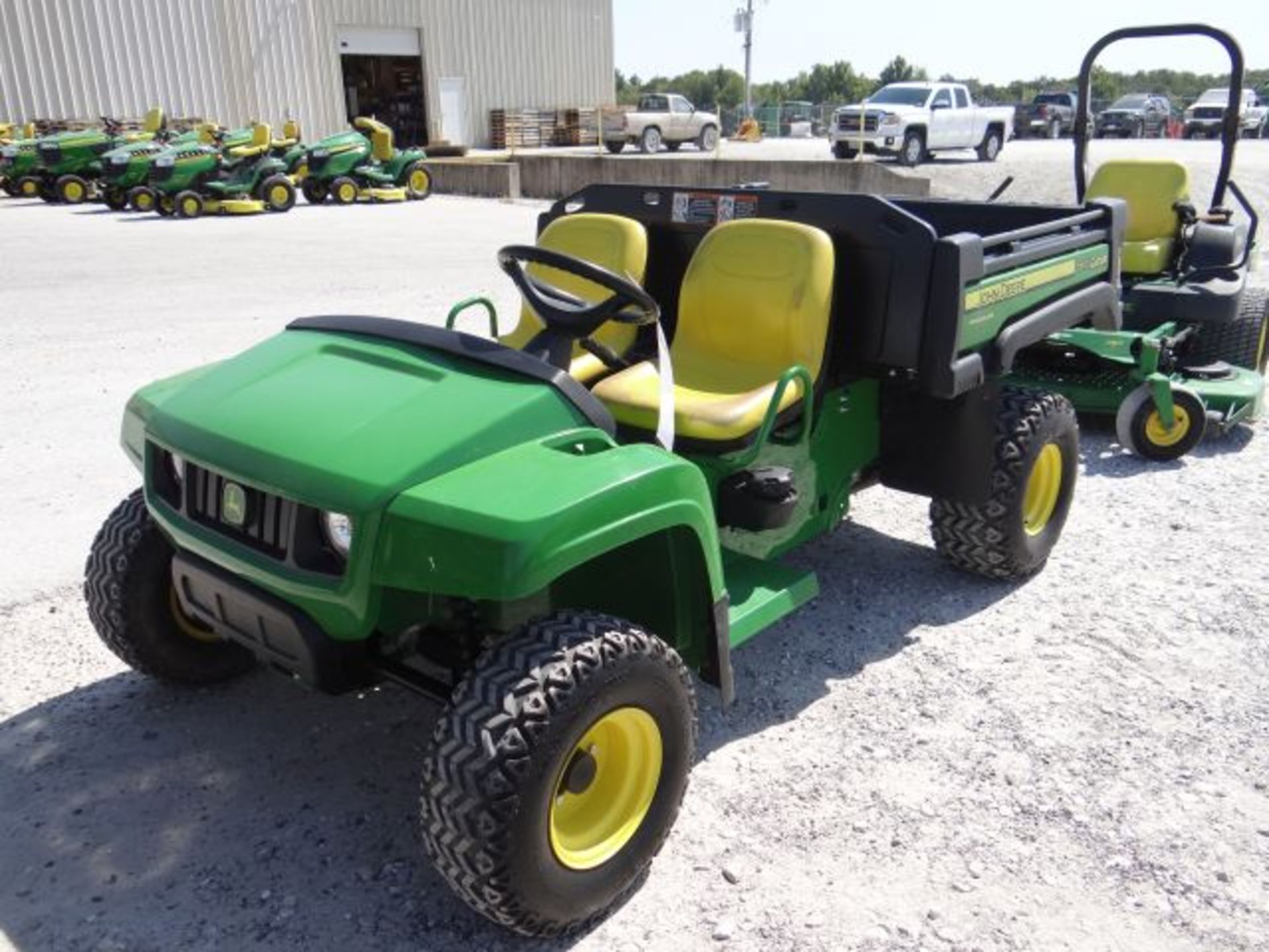 2015 JD TX Gator 423 hrs, 15.5hp Kawasaki, Air Cooled, All Purpose Tires, 2x4, Bucket Seats