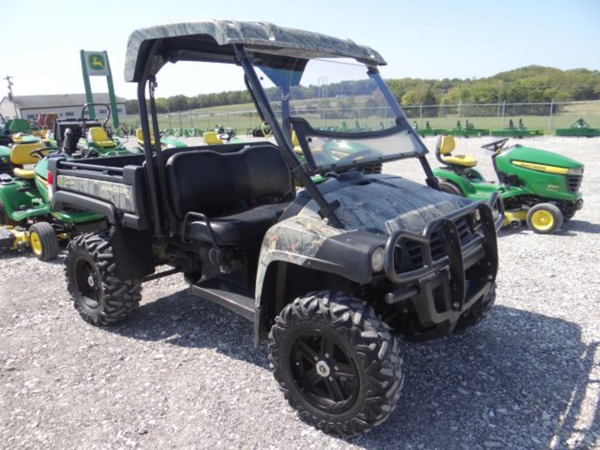 2012 JD 825i Gator 543 hrs, 50hp, 3cyl, EFI, Gas Engine, Black Alloy Wheels, Radial Tires, Brake/ - Image 2 of 3