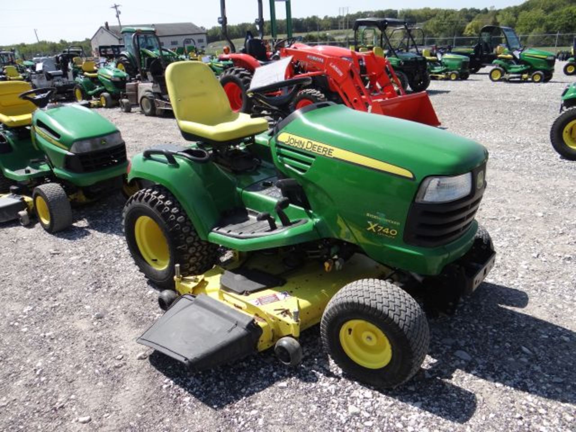 2008 JD X740 Mower 701 hrs, 24 hp, Tanmar Diesel, Water Cooled, Hydro Power Steering, Diff Lock, Hyd - Image 2 of 3