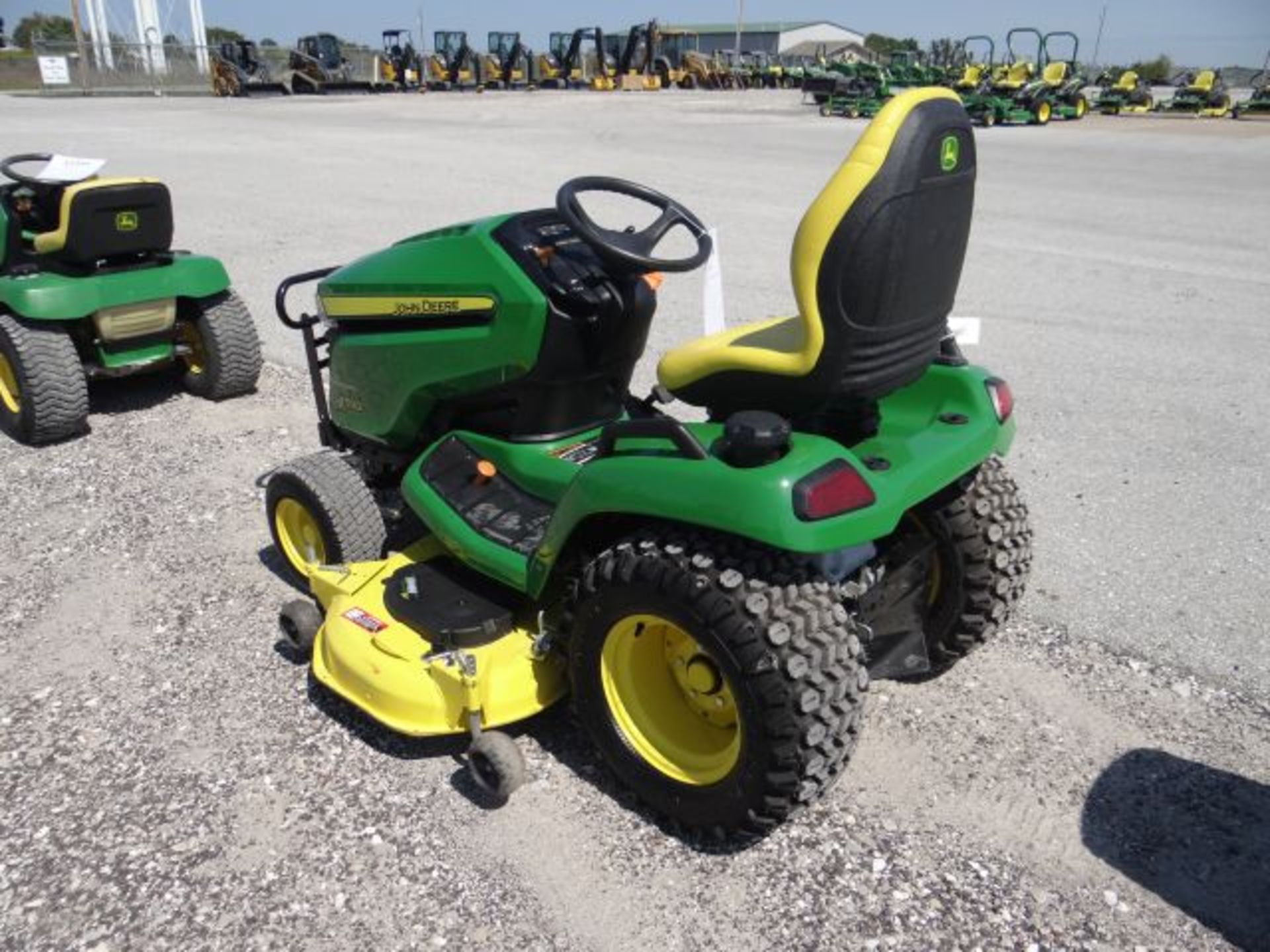 2015 JD X590 Mower 710 hrs, 24hp Kawasaki EFI V-Twin, Hydro Power Steering, Diff Lock, Hyd Lift - Image 3 of 3