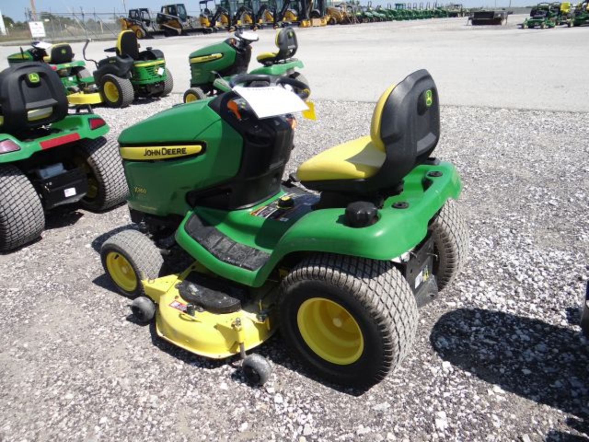 2009 JD X360 Mower 700 hrs, 22hp Kawasaki, Air Cooled, V-Twin, Hydro Power Steering, Hyd Lift, 48"