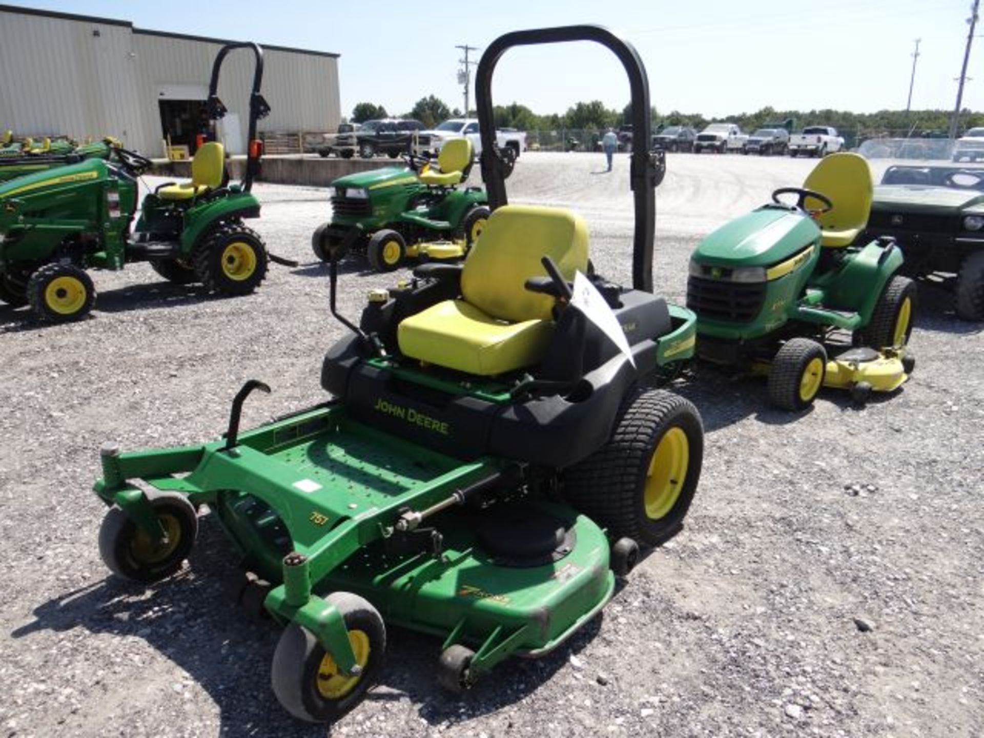 2007 JD 757 Mid Z Mower 826 hrs, 25hp Kawasaki, V-Twin, Air Cooled, 60" Deck - Image 2 of 3