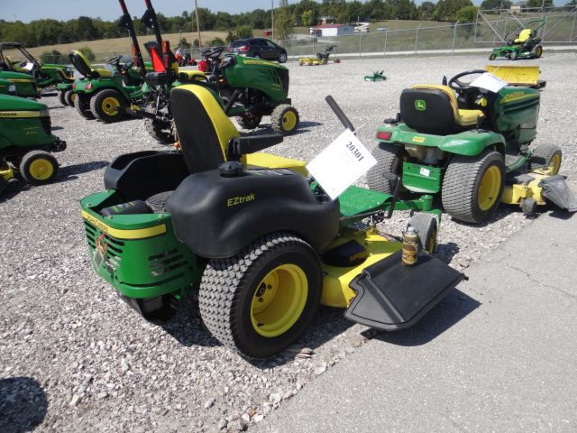 2012 JD Eztrac Mower 301 Hrs, 24 HP, Kawasaki, V-Twin, Air Cooled, 60"