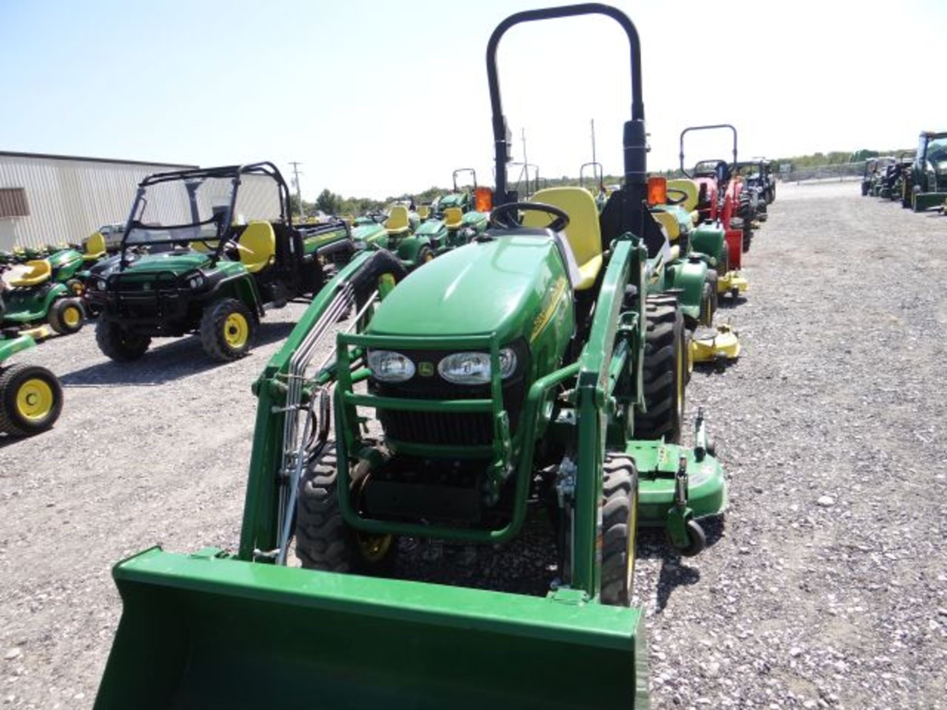 2011 JD 2320 Compact Tractor 410 hrs, 25hp, Yanmar, Diesel, MFWD, 2spd Hydro, Open Station, - Image 6 of 7