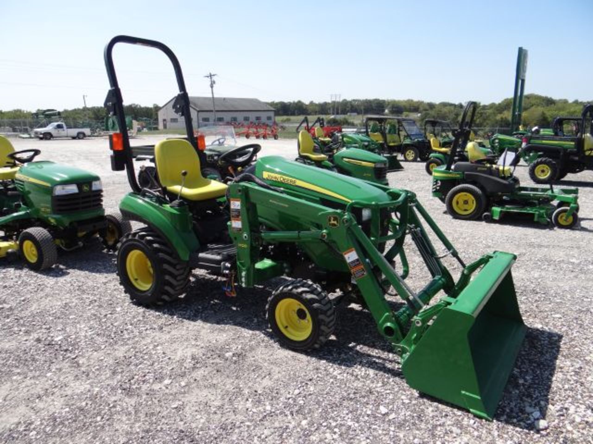 2014 JD 1023E Compact Tractor 48 hrs, 22hp, Yanmar, 2spd, Hydro, MFWD, R-4 Tires, Folding rops, - Image 2 of 3